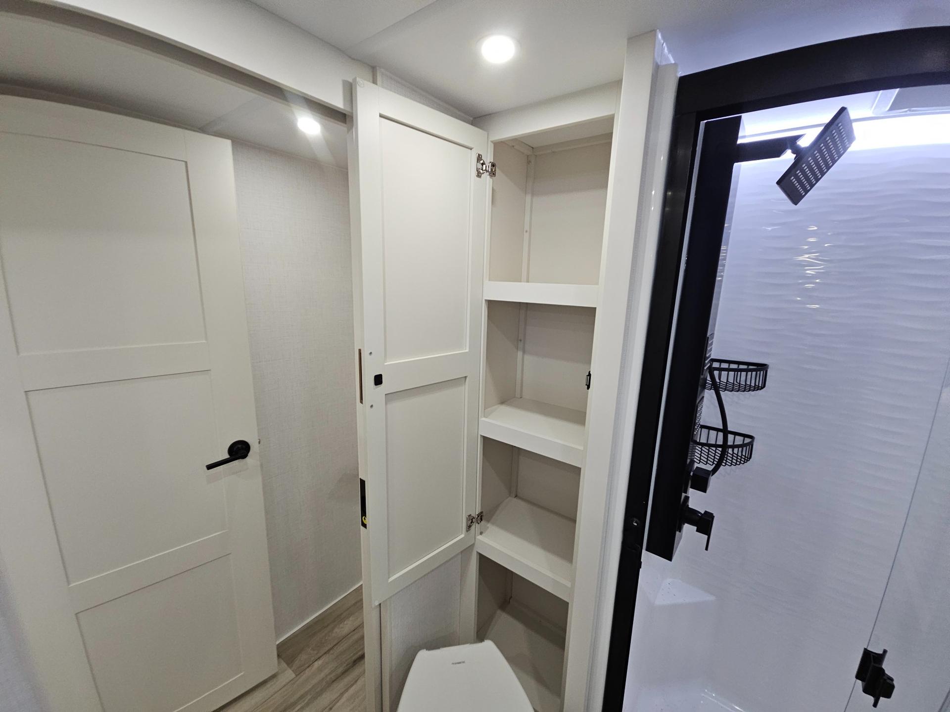 2027 Brinkley RV 2027 Brinkley RV Model Z - thumbnail 37