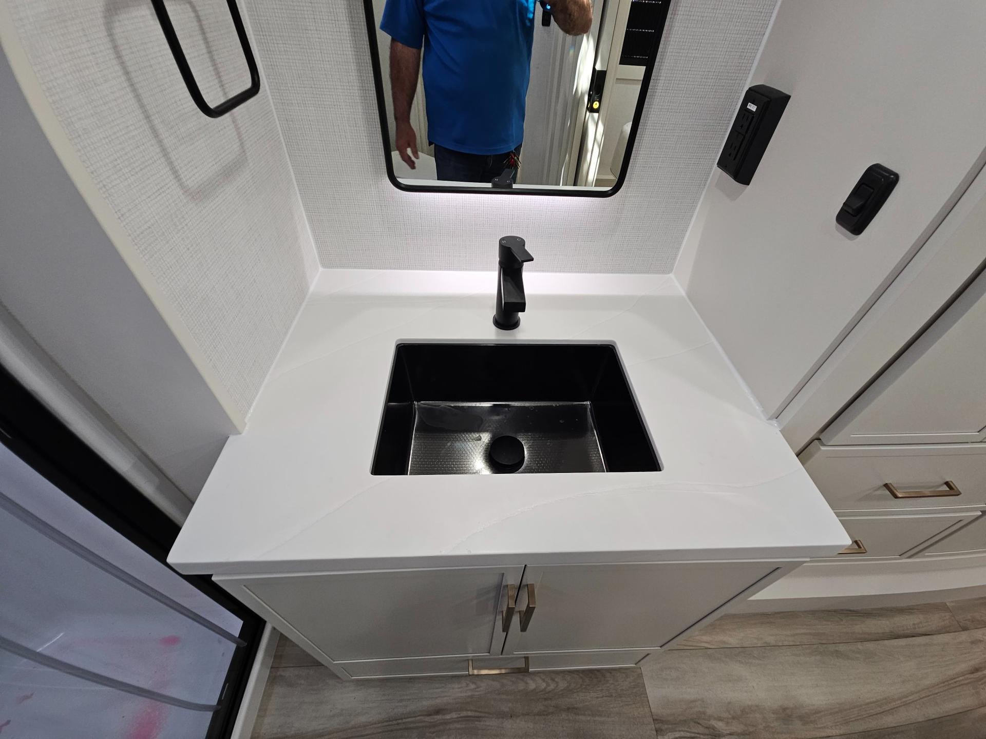 2027 Brinkley RV 2027 Brinkley RV Model Z - thumbnail 41