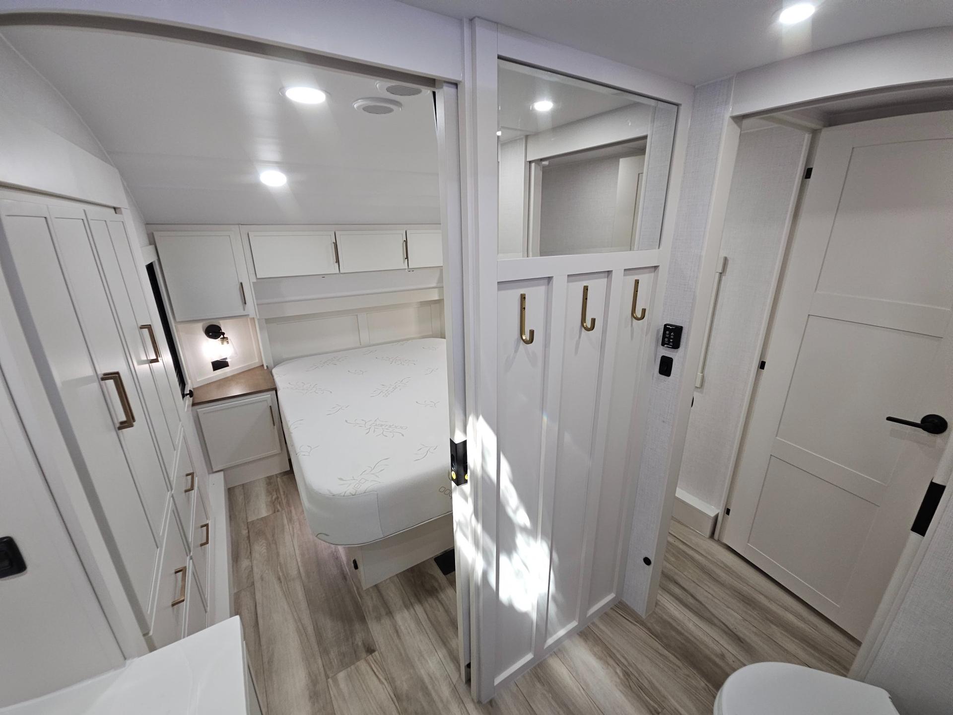 2027 Brinkley RV 2027 Brinkley RV Model Z - thumbnail 43