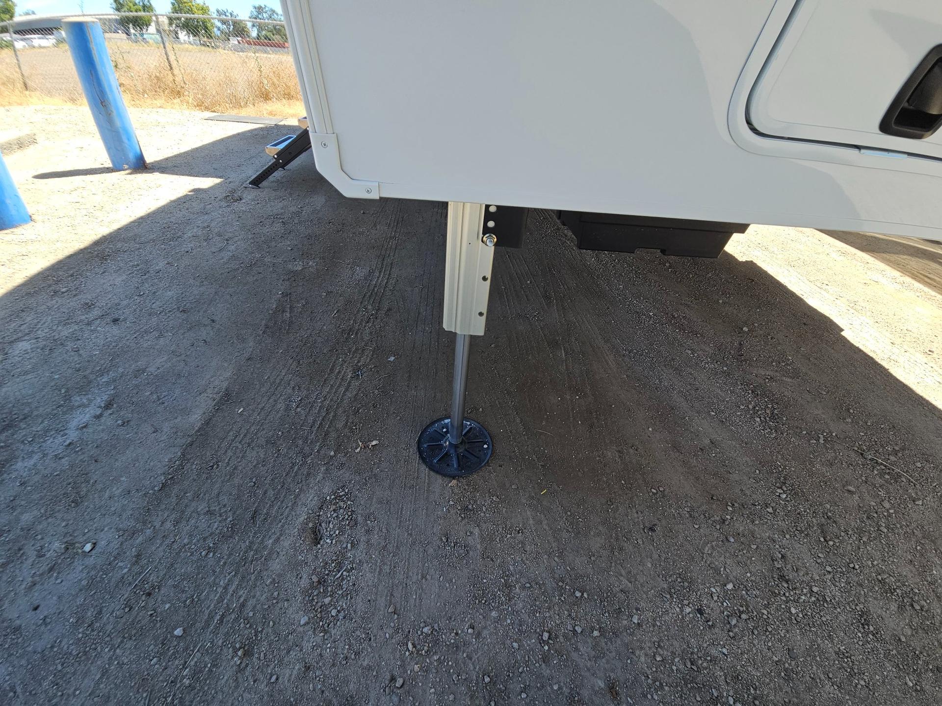 2027 Brinkley RV 2027 Brinkley RV Model Z - thumbnail 46
