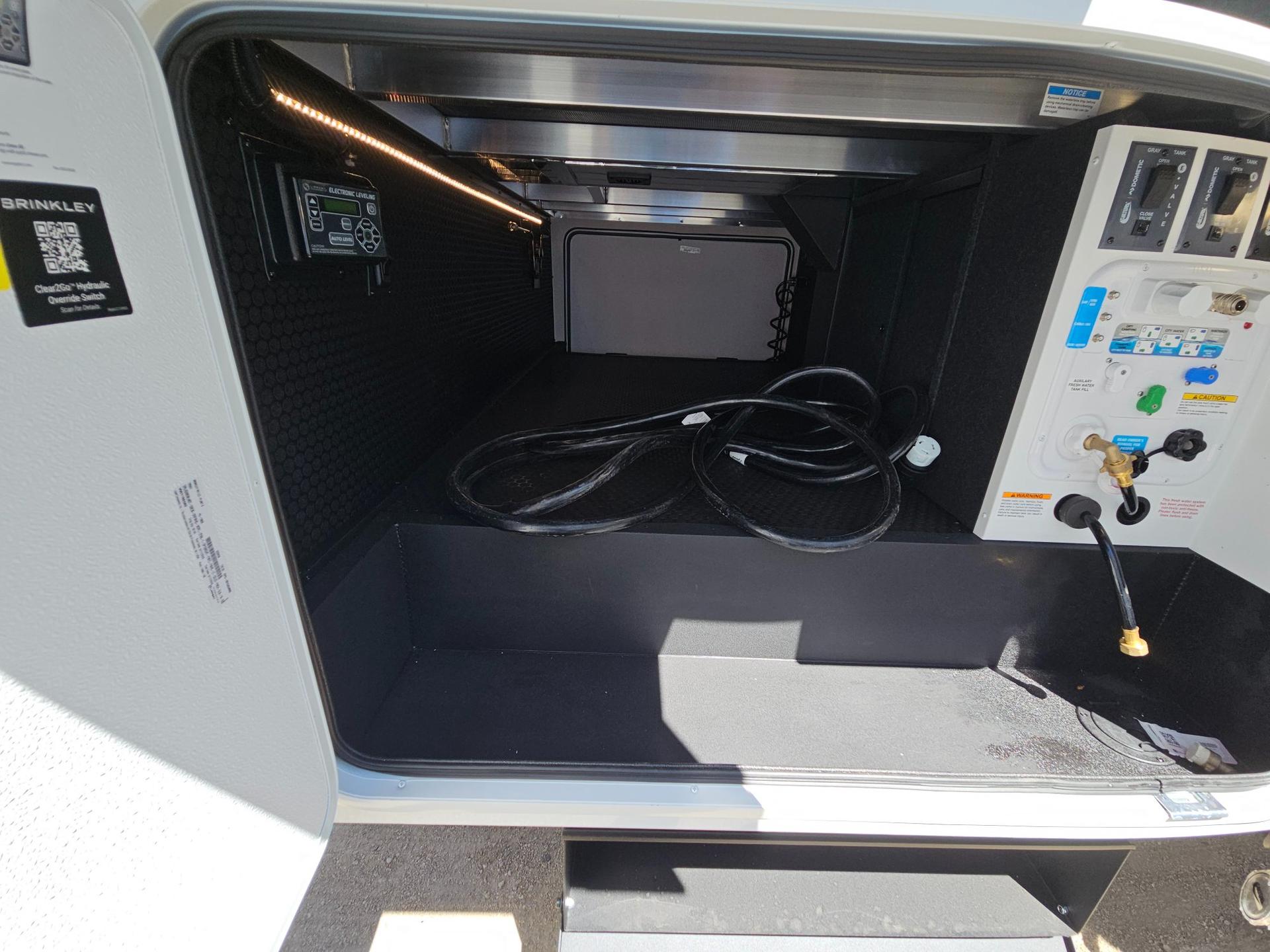 2027 Brinkley RV 2027 Brinkley RV Model Z - thumbnail 60