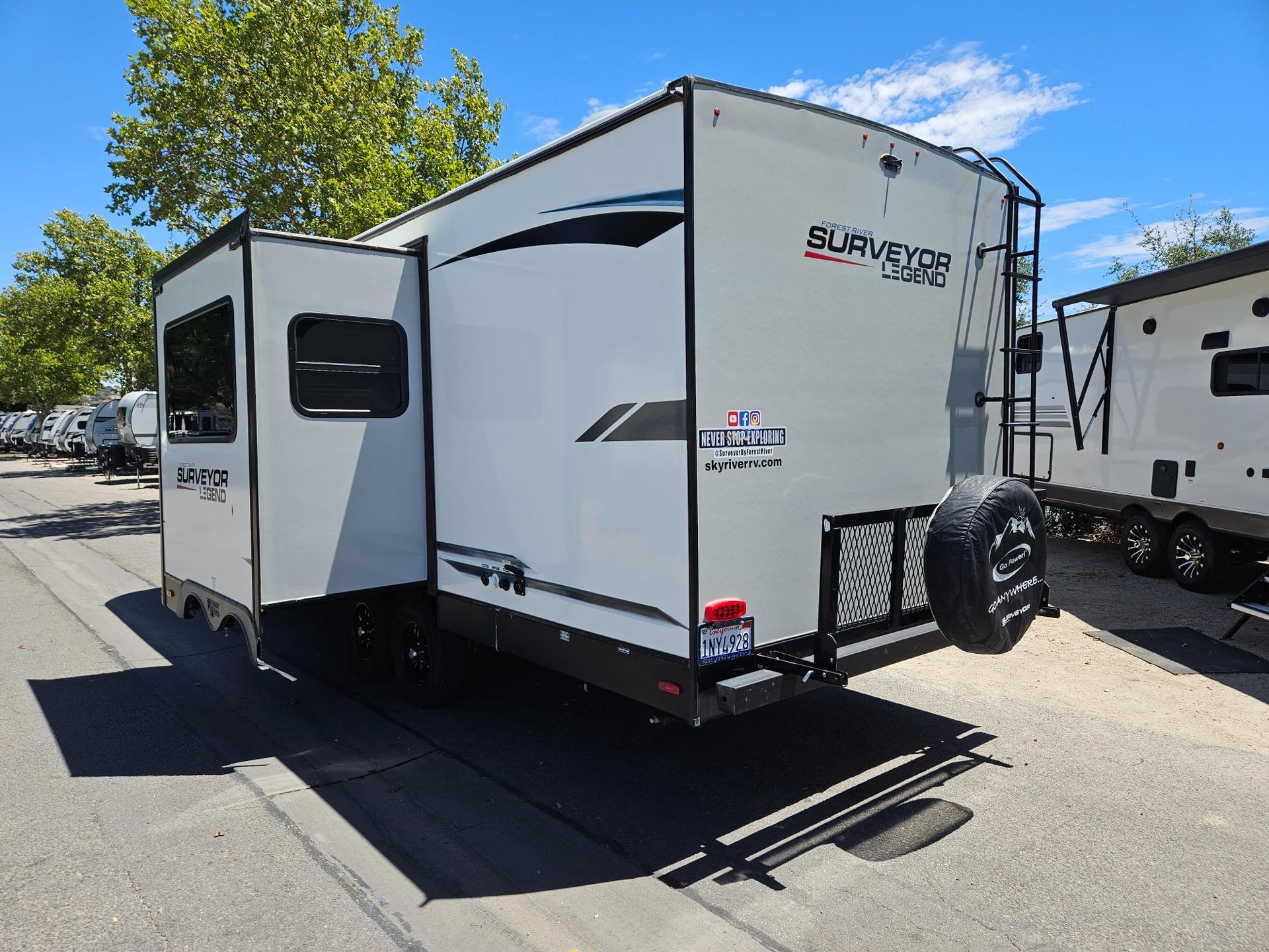 2022 Forest River RV 2022 Forest River RV Surveyor Legend - thumbnail 4
