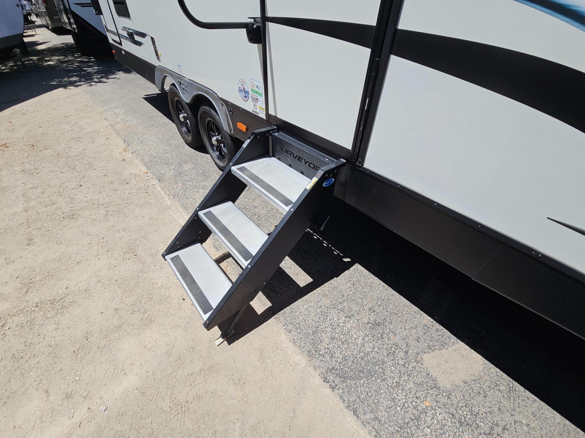 2022 Forest River RV 2022 Forest River RV Surveyor Legend - thumbnail 39