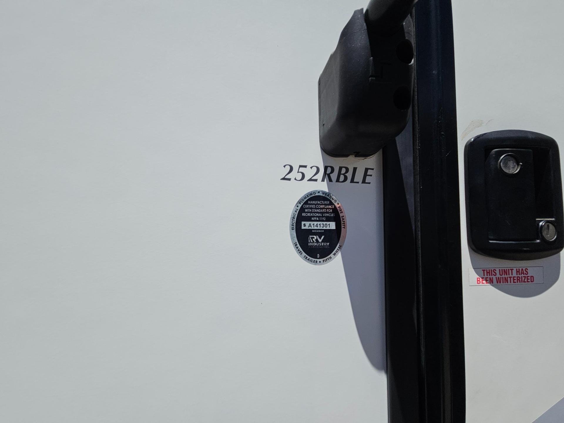 2022 Forest River RV 2022 Forest River RV Surveyor Legend - thumbnail 40