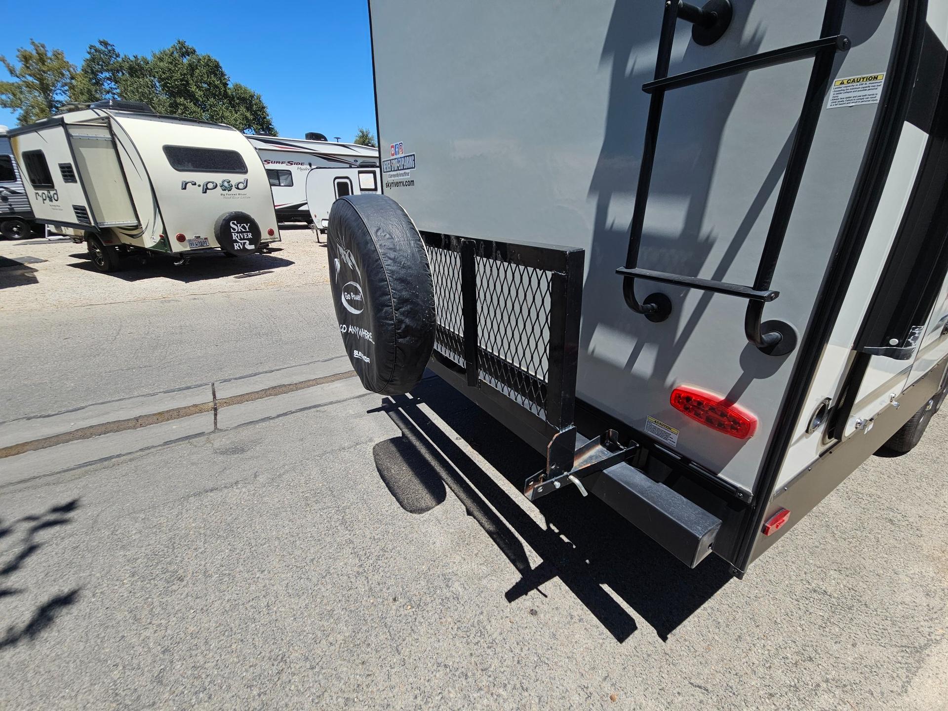 2022 Forest River RV 2022 Forest River RV Surveyor Legend - thumbnail 44