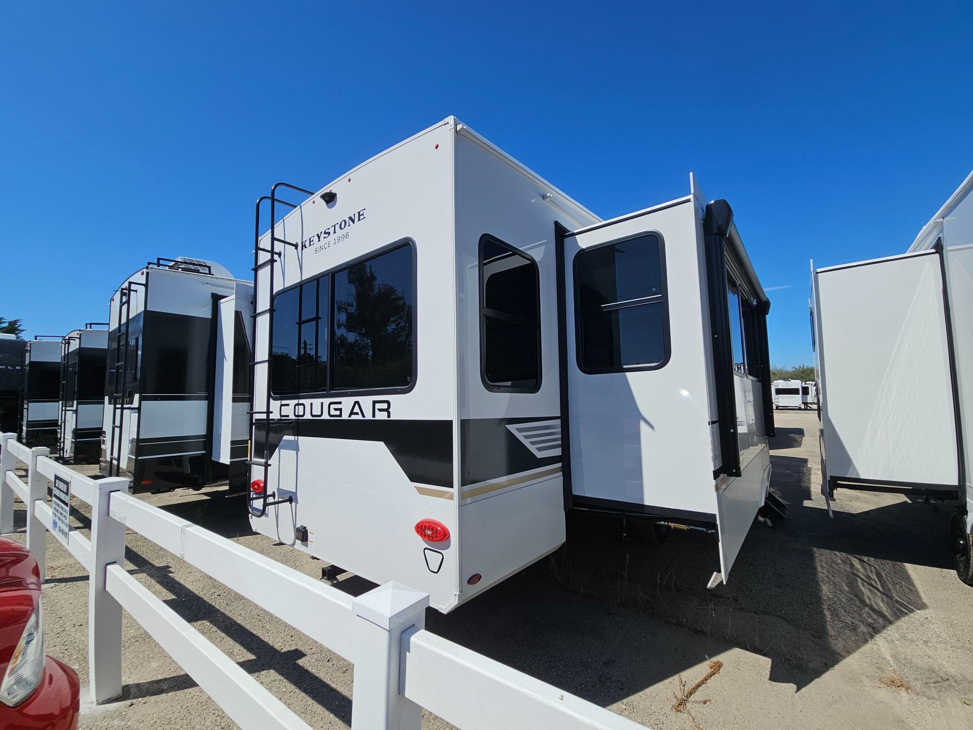 2027 Keystone RV 2027 Keystone RV Cougar - thumbnail 3