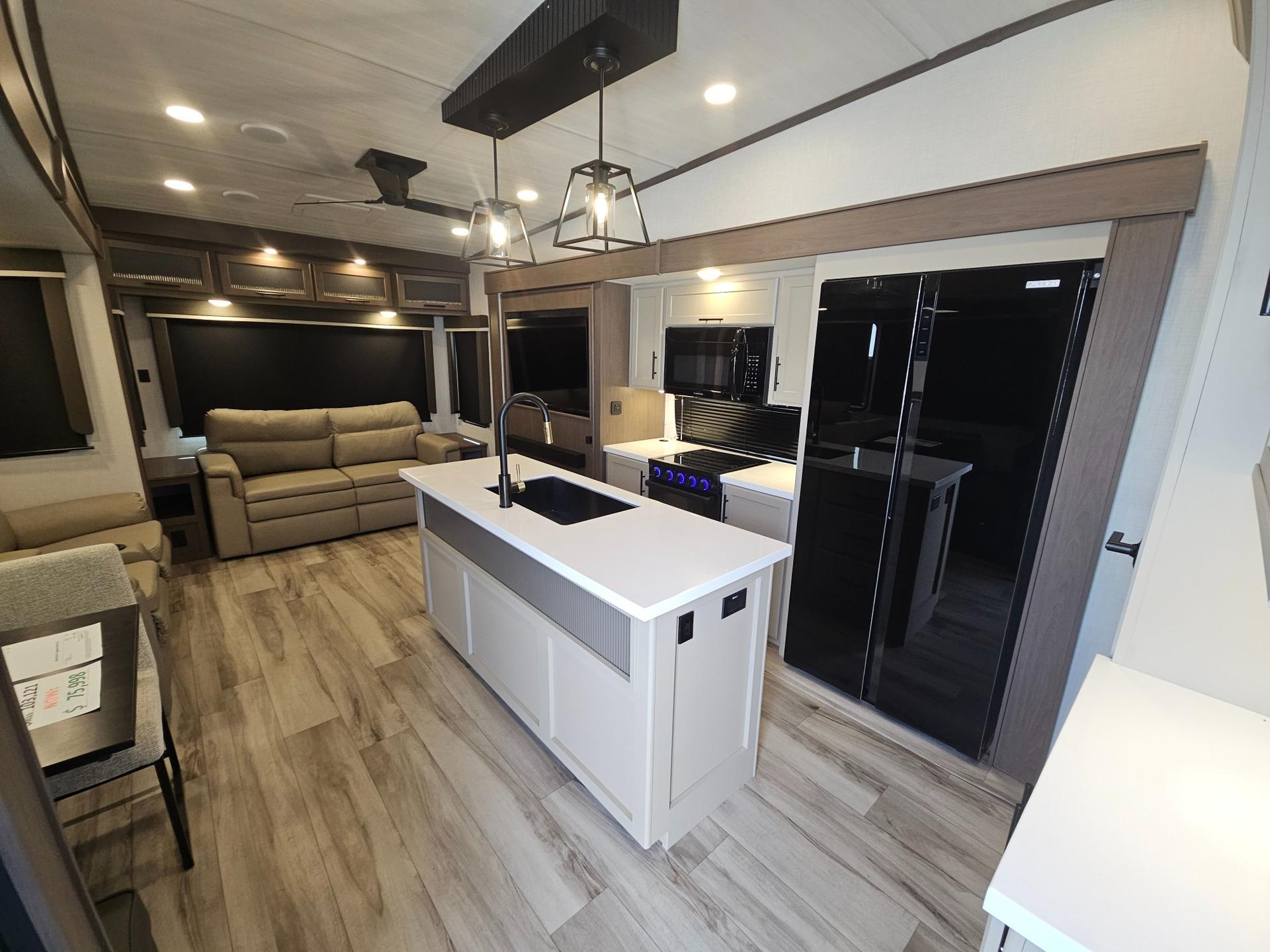 2027 Keystone RV 2027 Keystone RV Cougar - thumbnail 6