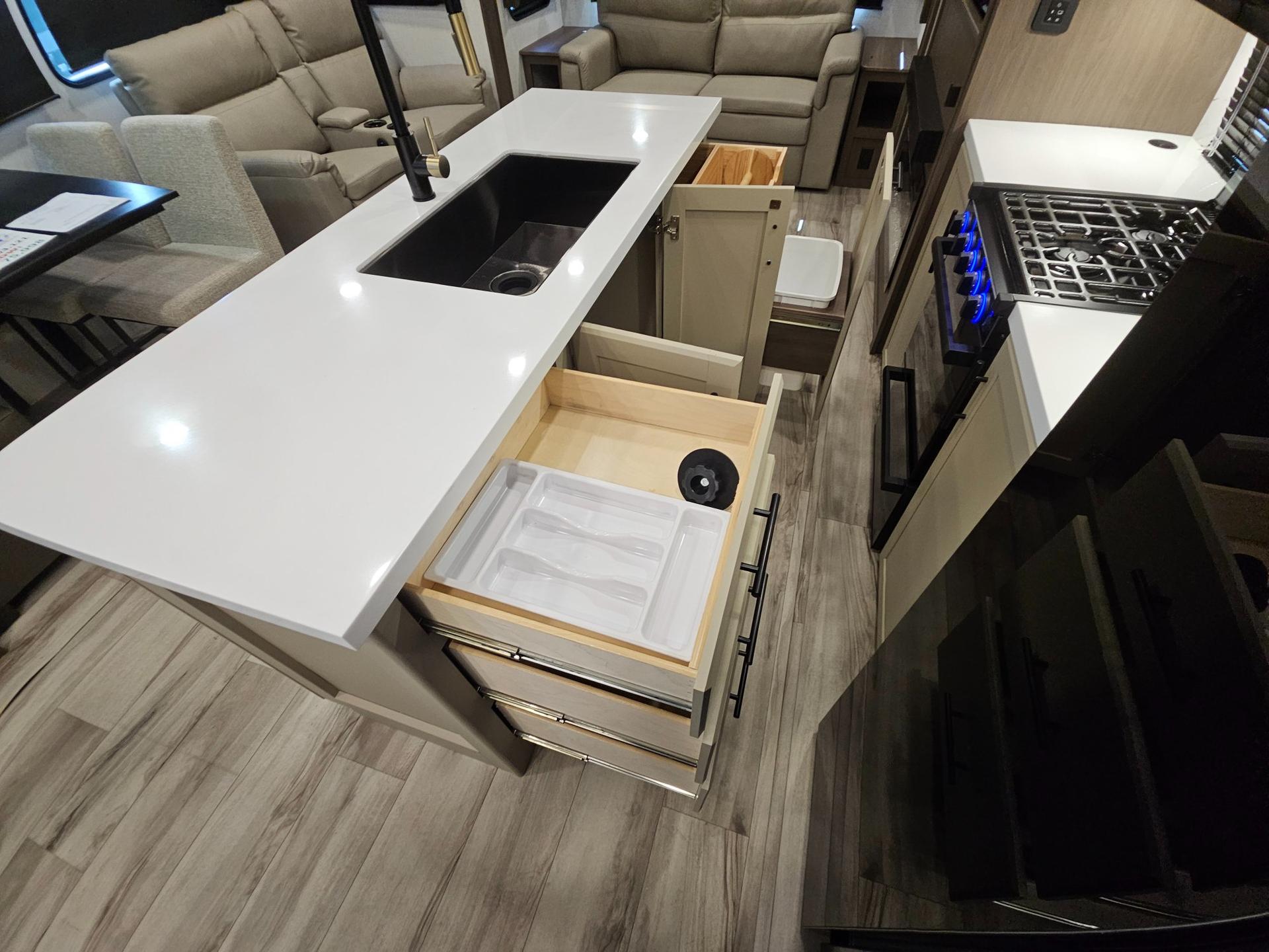 2027 Keystone RV 2027 Keystone RV Cougar - thumbnail 29