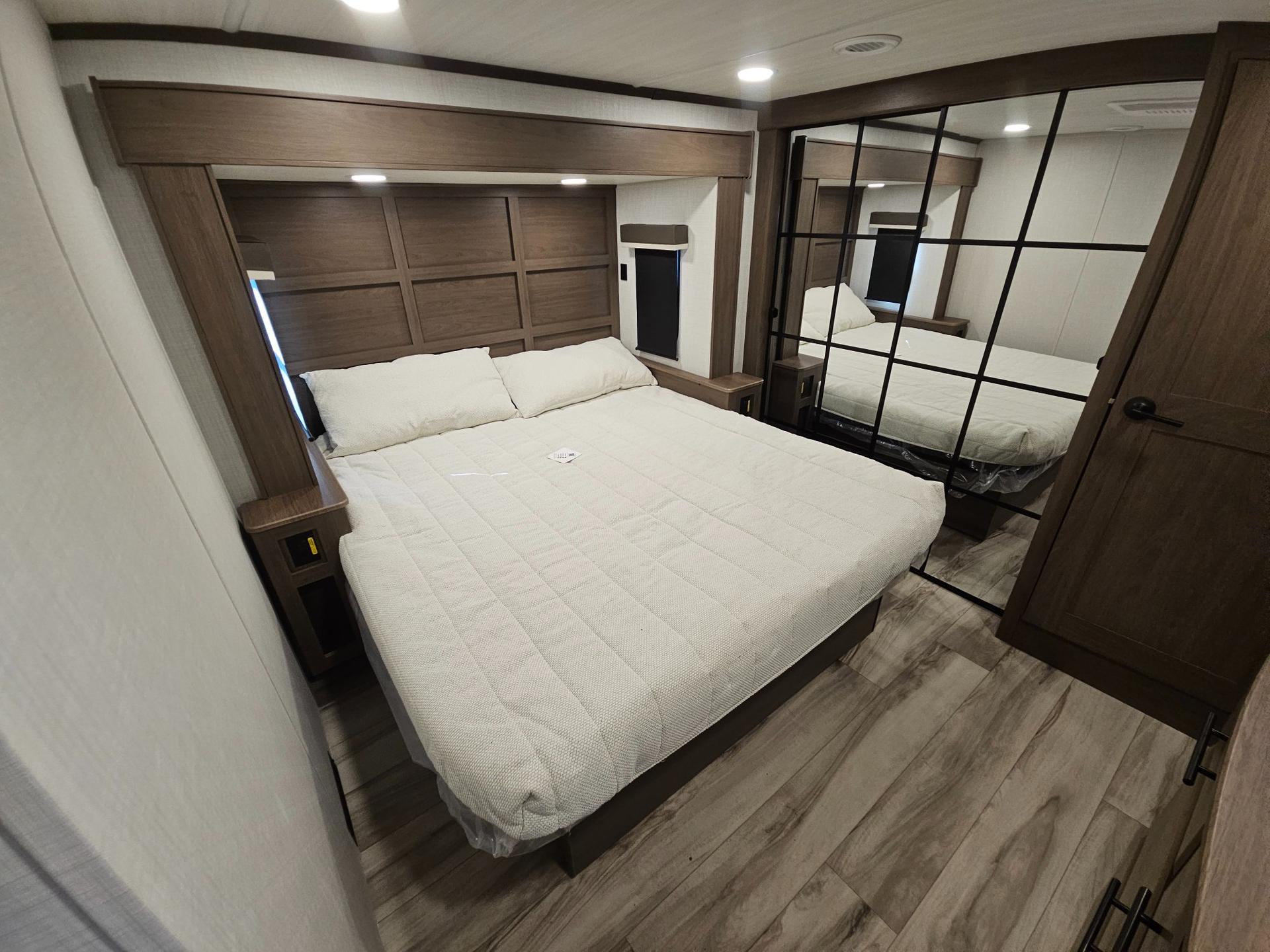 2027 Keystone RV 2027 Keystone RV Cougar - thumbnail 38