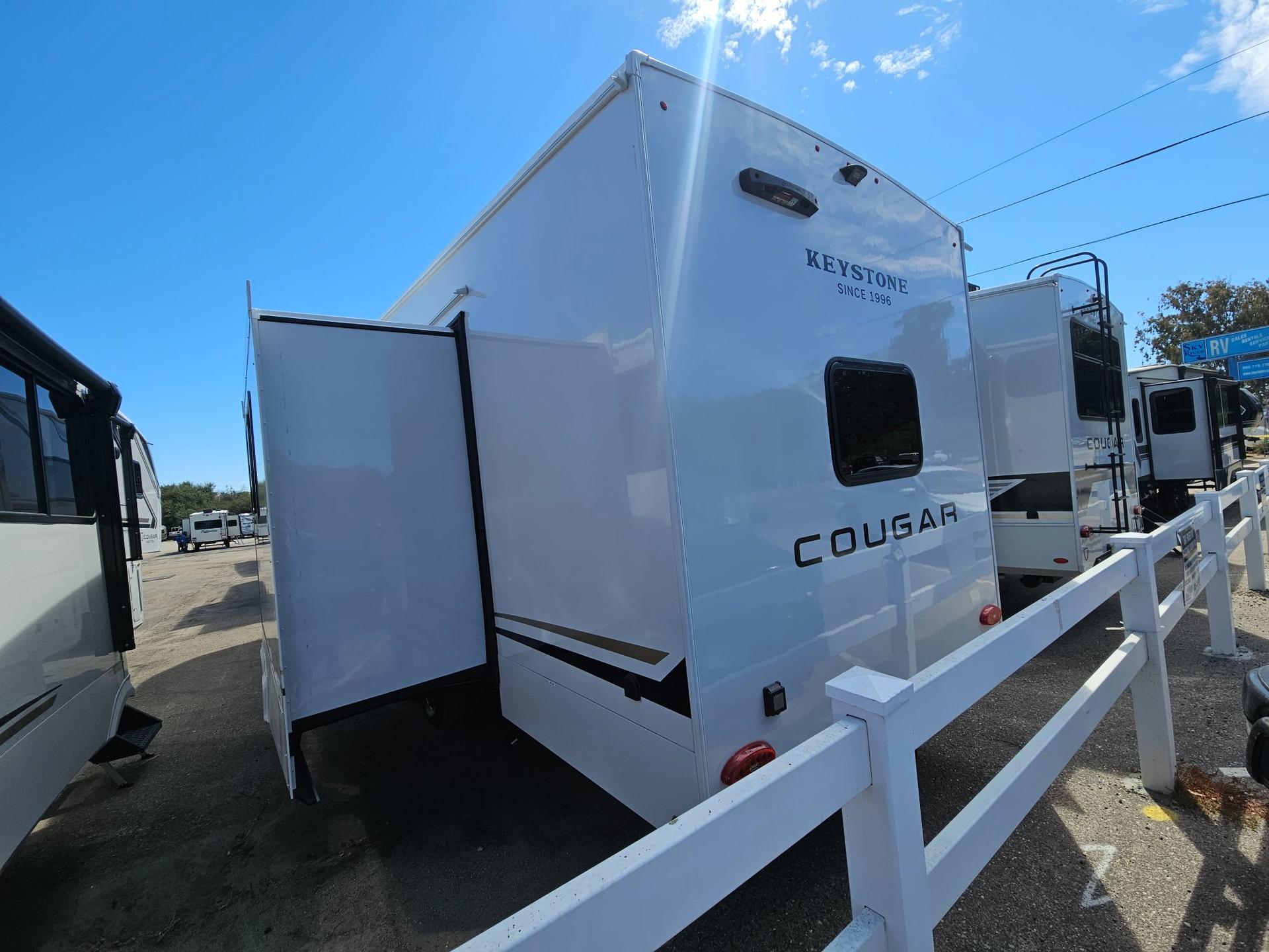 2027 Keystone RV 2027 Keystone RV Cougar Sport - thumbnail 4