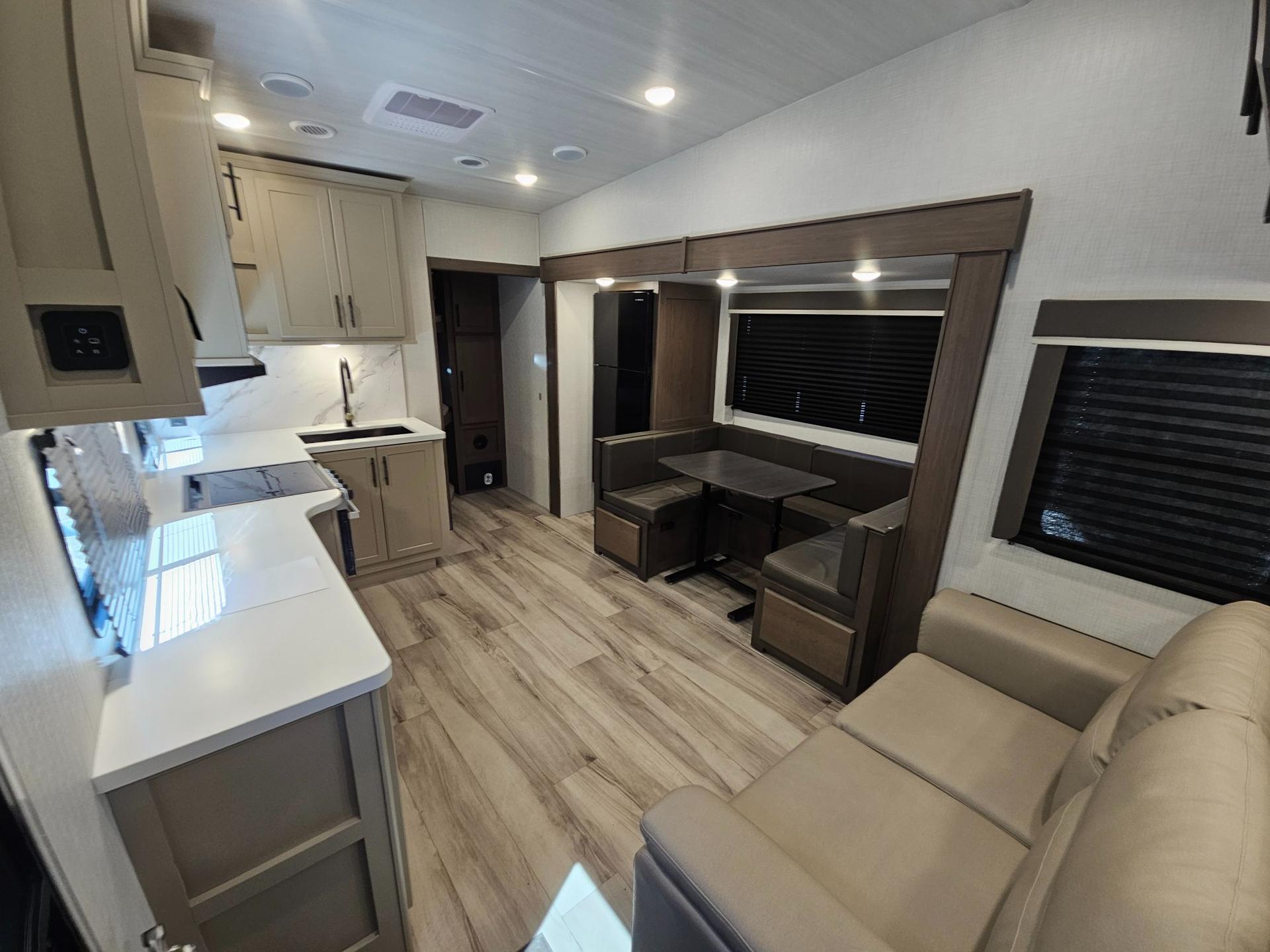 2027 Keystone RV 2027 Keystone RV Cougar Sport - thumbnail 6