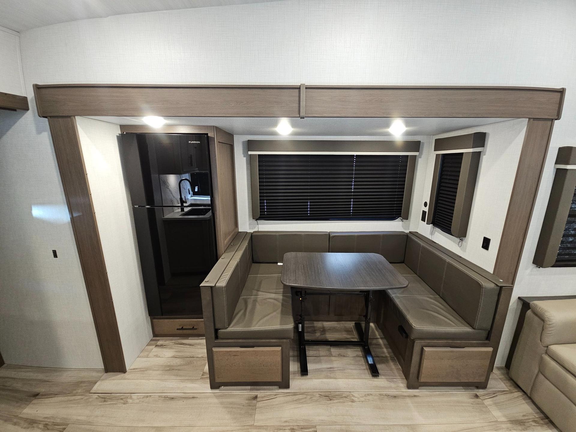 2027 Keystone RV 2027 Keystone RV Cougar Sport - thumbnail 8