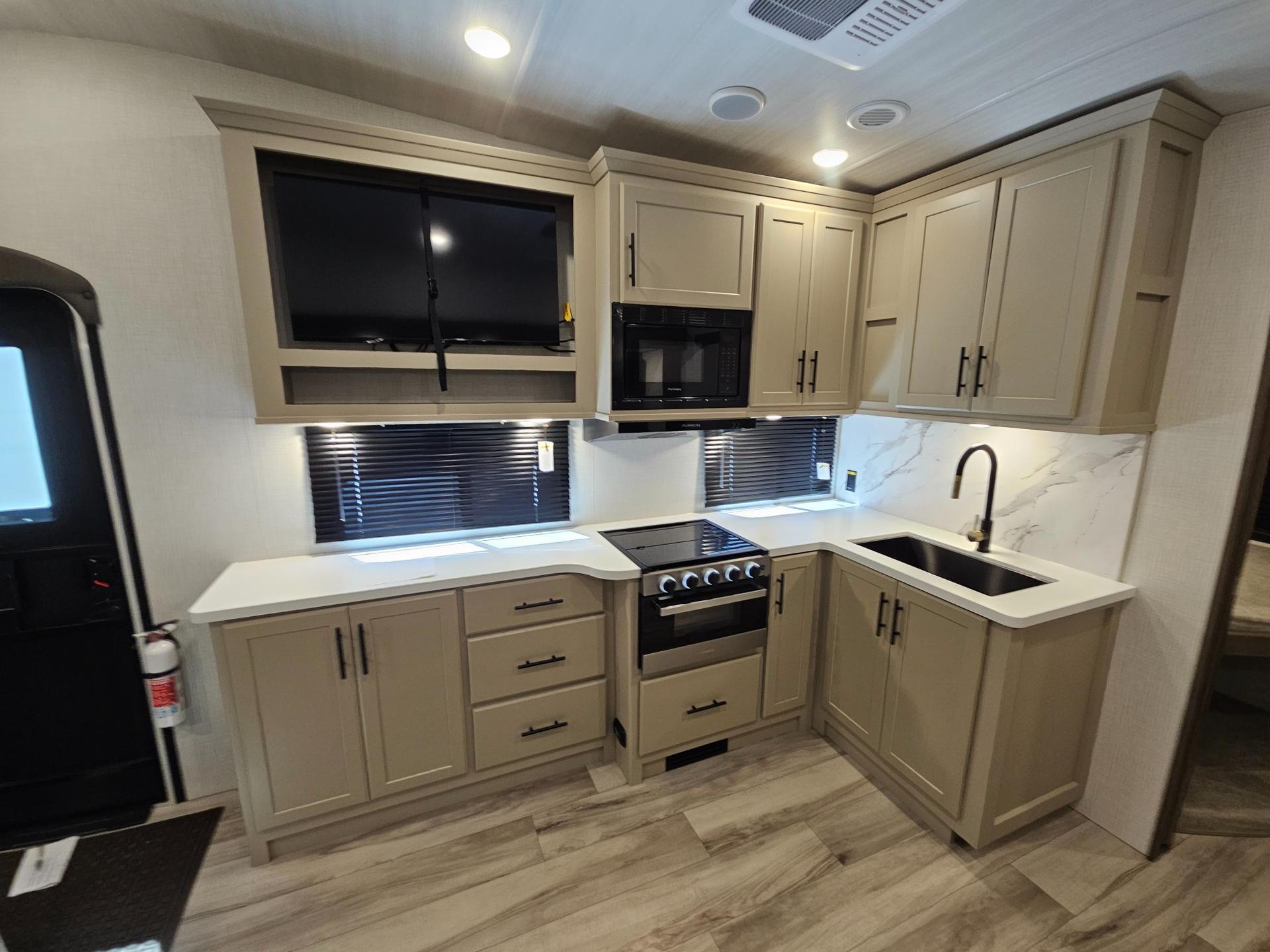 2027 Keystone RV 2027 Keystone RV Cougar Sport - thumbnail 18