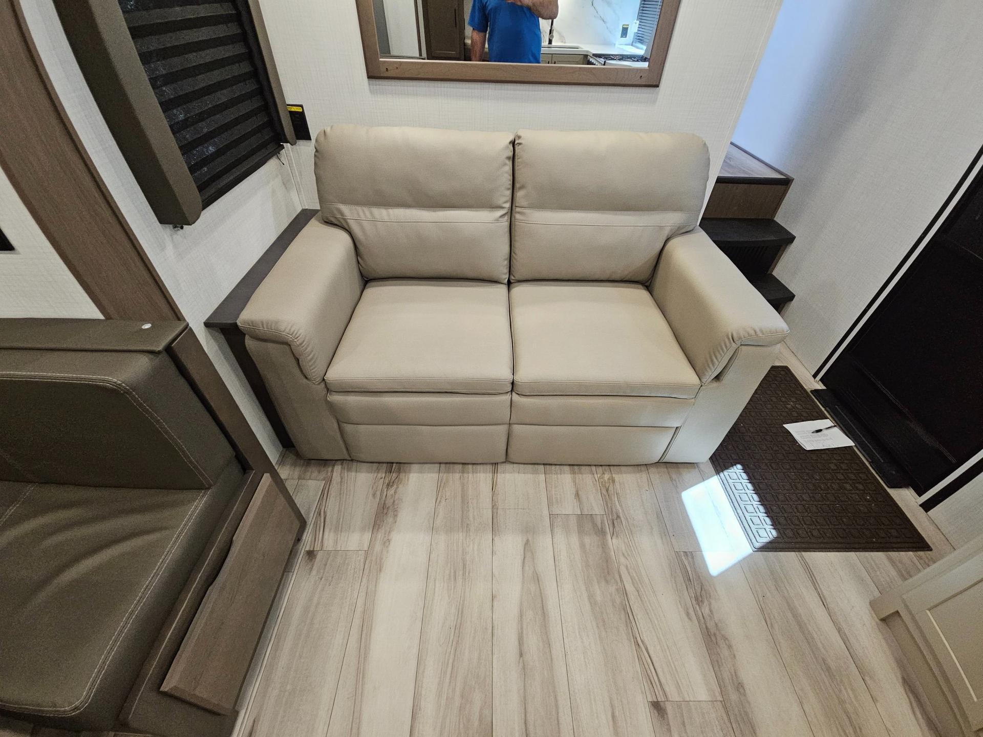 2027 Keystone RV 2027 Keystone RV Cougar Sport - thumbnail 30