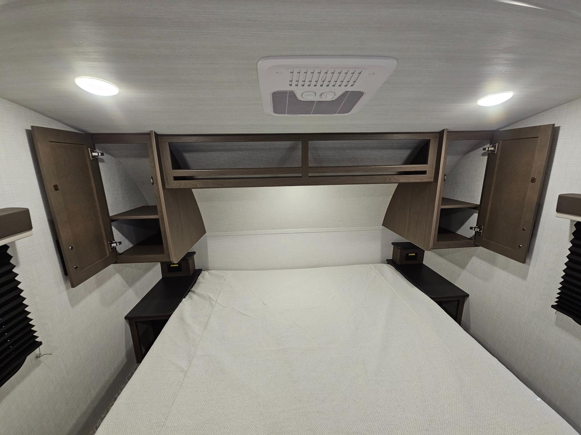2027 Keystone RV 2027 Keystone RV Cougar Sport - thumbnail 42