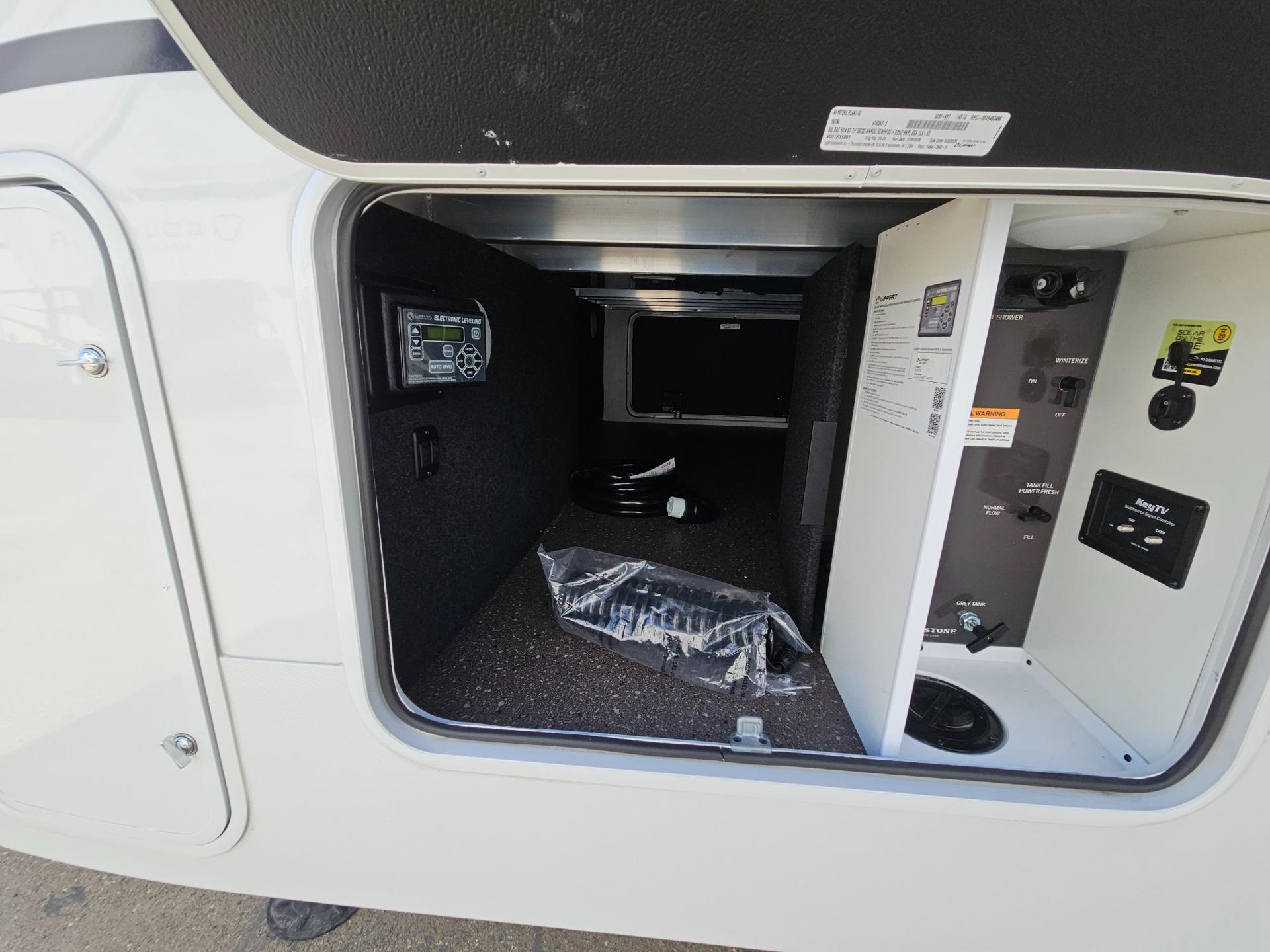 2027 Keystone RV 2027 Keystone RV Cougar Sport - thumbnail 60