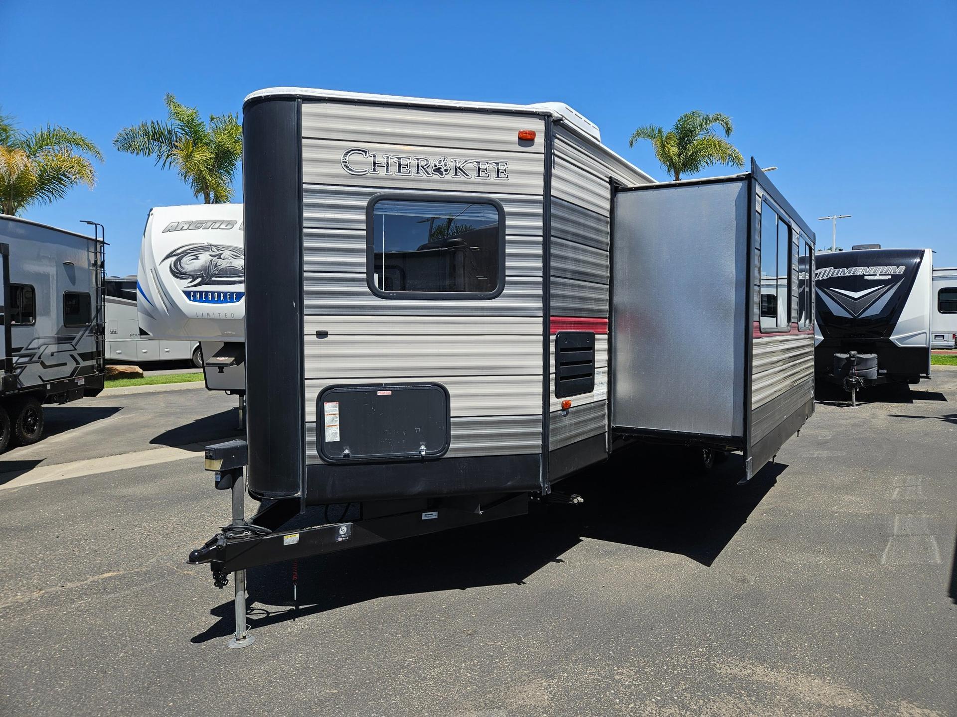 2019 Forest River 2019 Forest River Cherokee - thumbnail 4