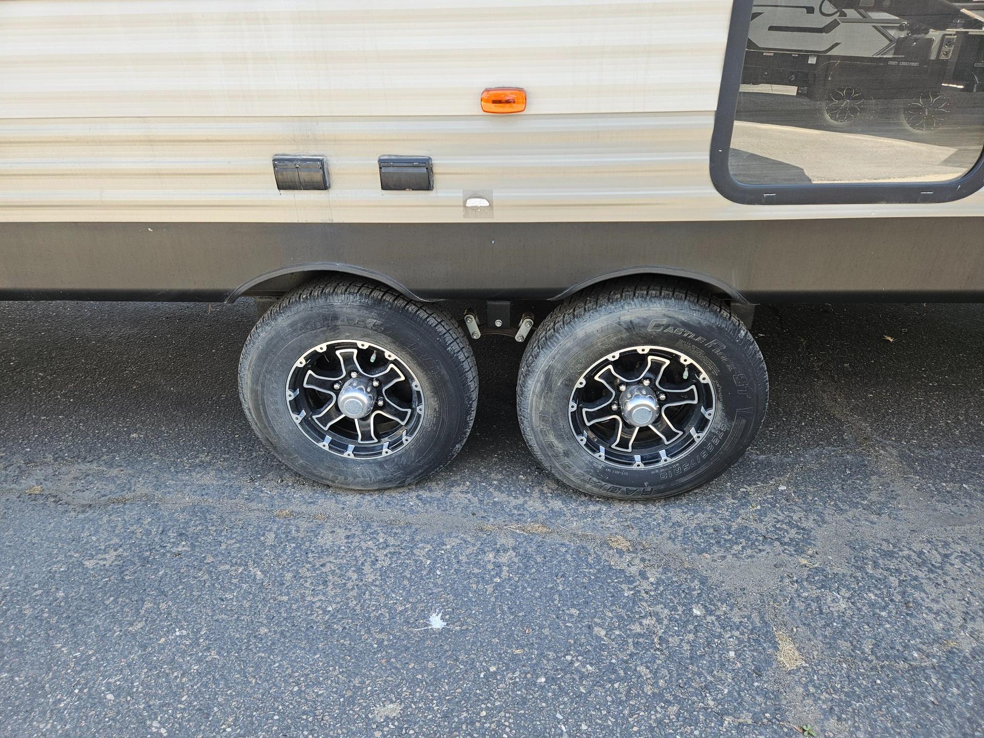 2019 Forest River 2019 Forest River Cherokee - thumbnail 38