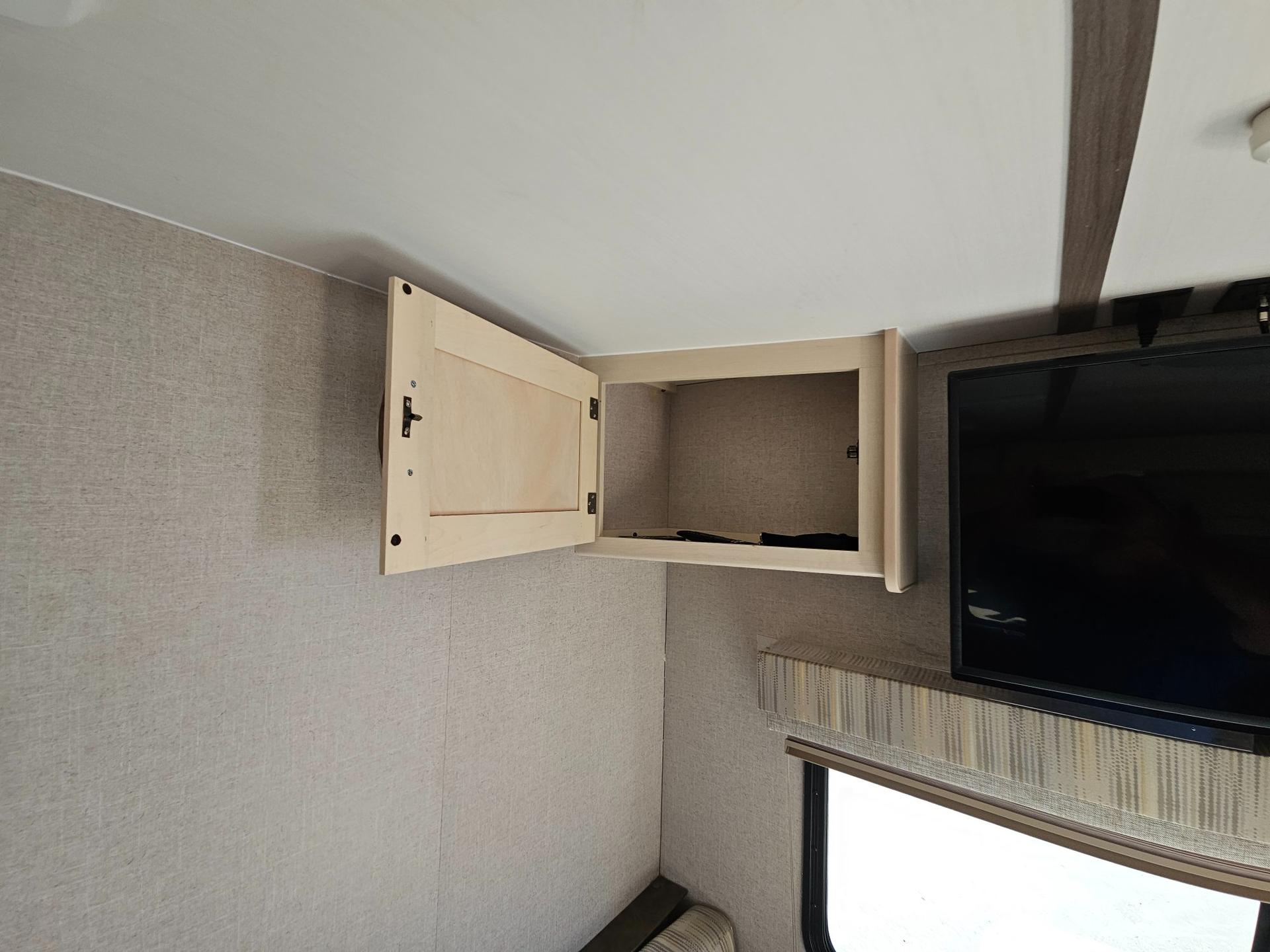 2019 Winnebago 2019 Winnebago Minnie - thumbnail 12