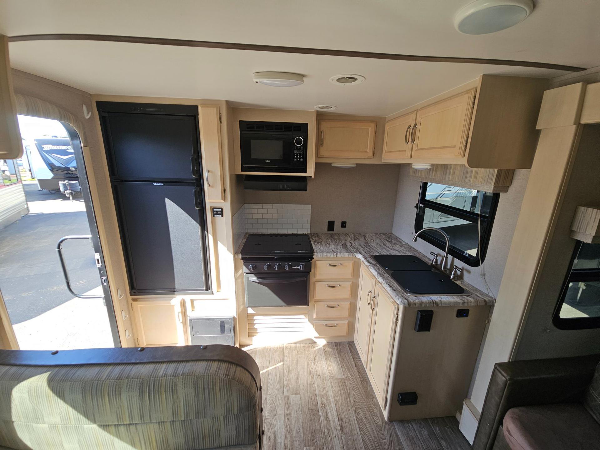 2019 Winnebago 2019 Winnebago Minnie - thumbnail 14