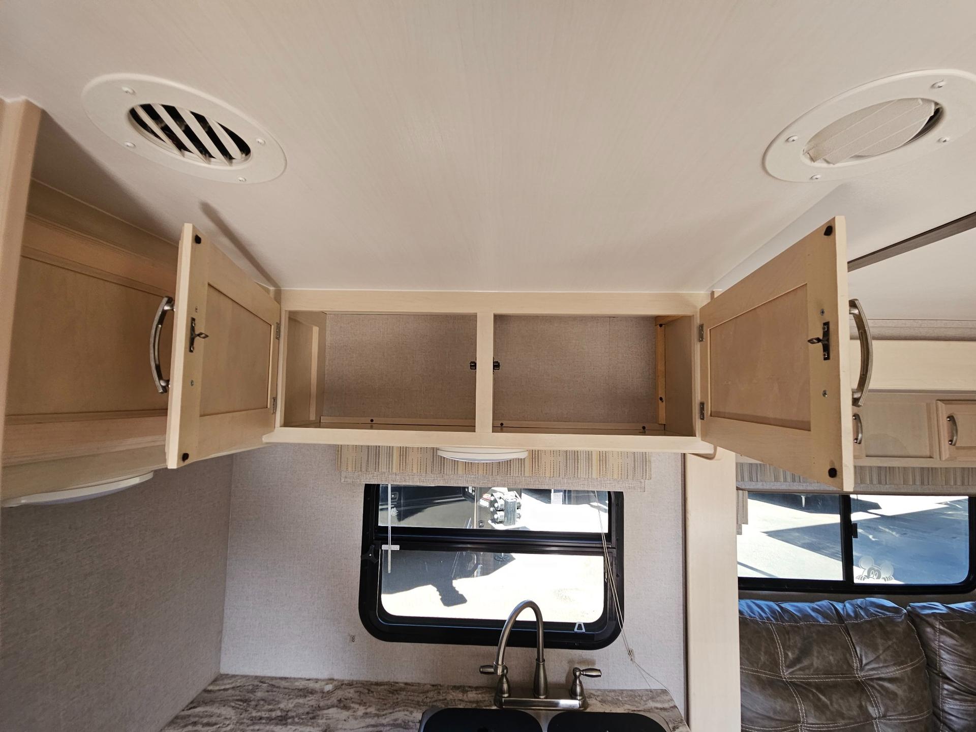 2019 Winnebago 2019 Winnebago Minnie - thumbnail 15