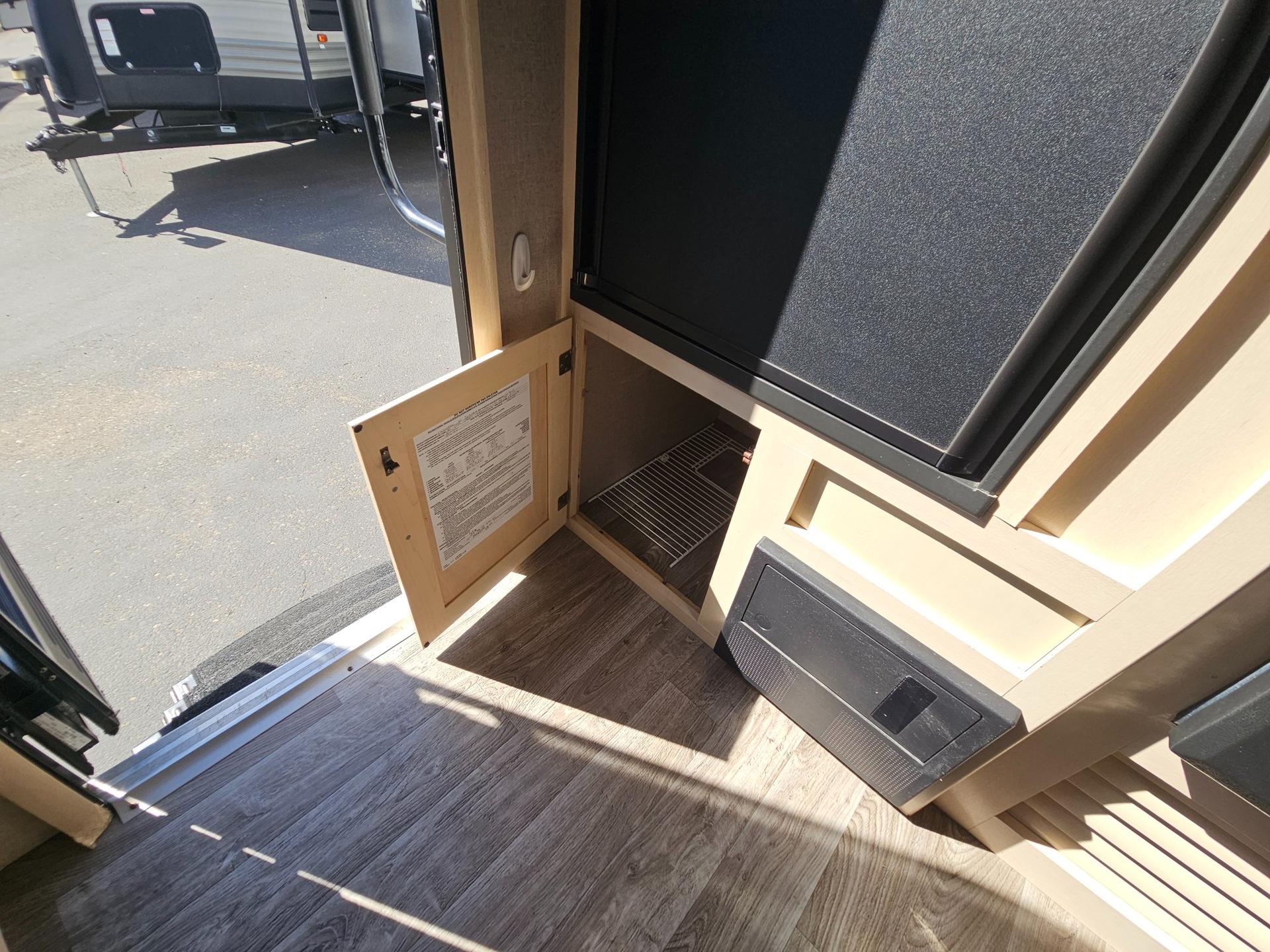 2019 Winnebago 2019 Winnebago Minnie - thumbnail 24