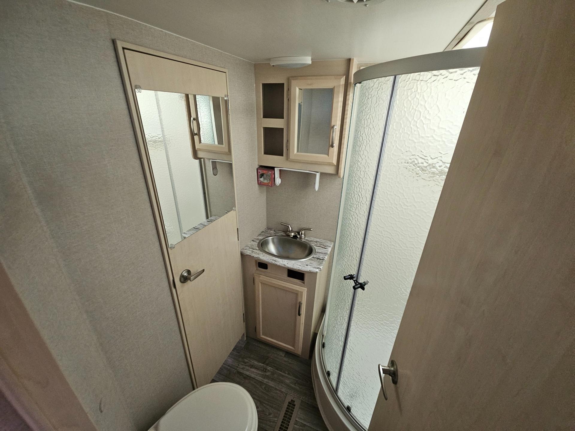2019 Winnebago 2019 Winnebago Minnie - thumbnail 25