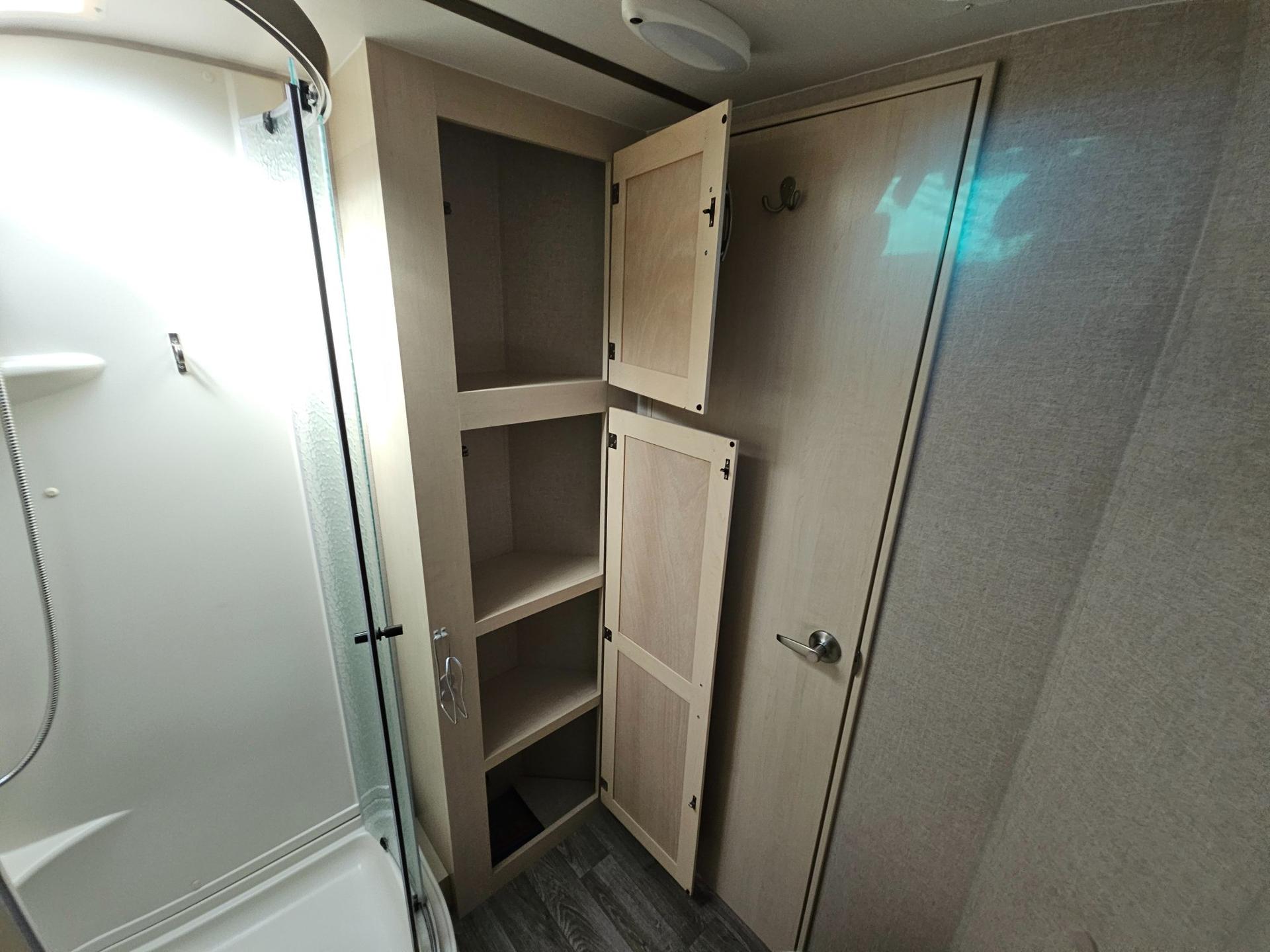 2019 Winnebago 2019 Winnebago Minnie - thumbnail 30