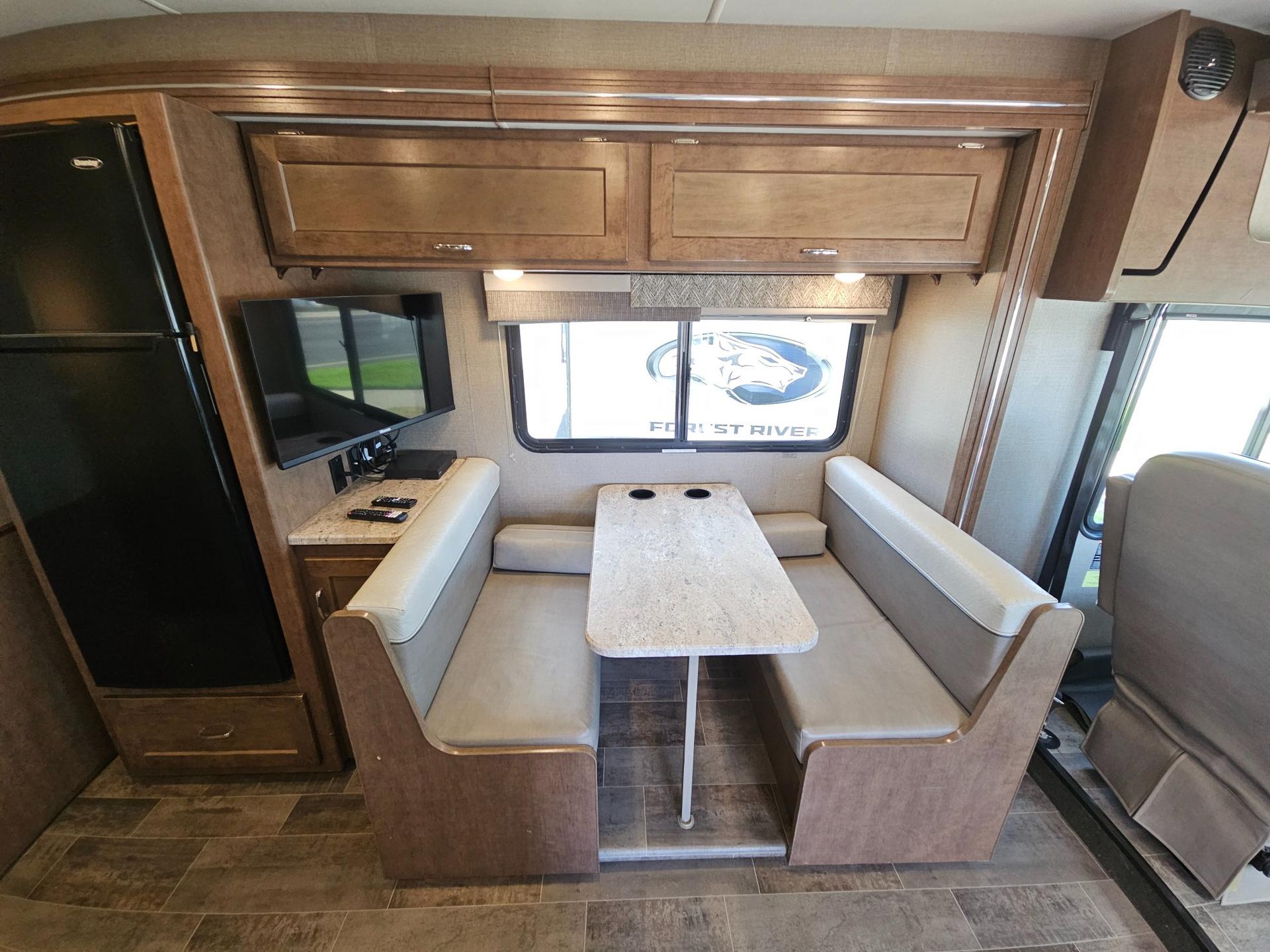 2020 Winnebago 2020 Winnebago Intent - thumbnail 8