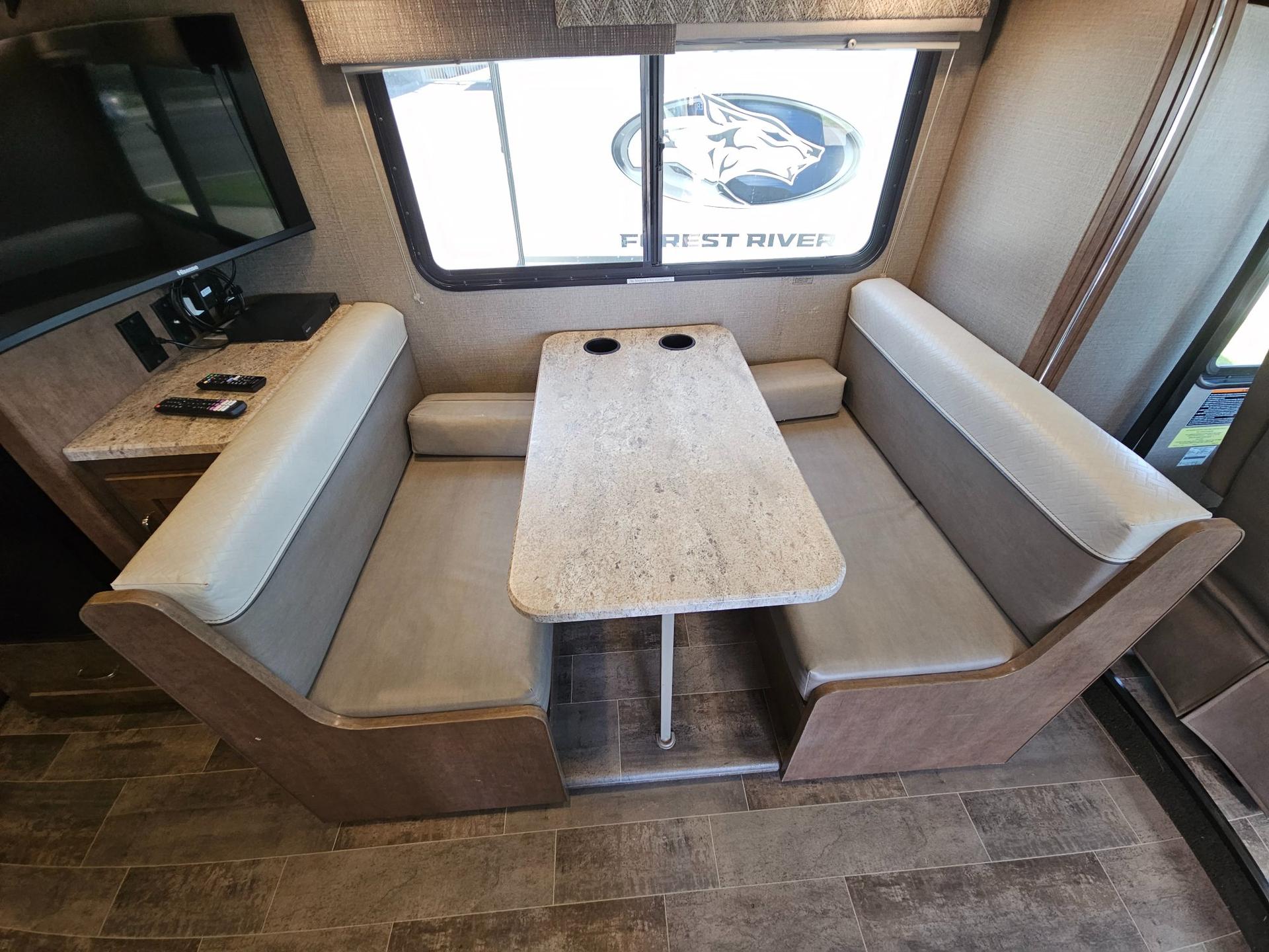 2020 Winnebago 2020 Winnebago Intent - thumbnail 9
