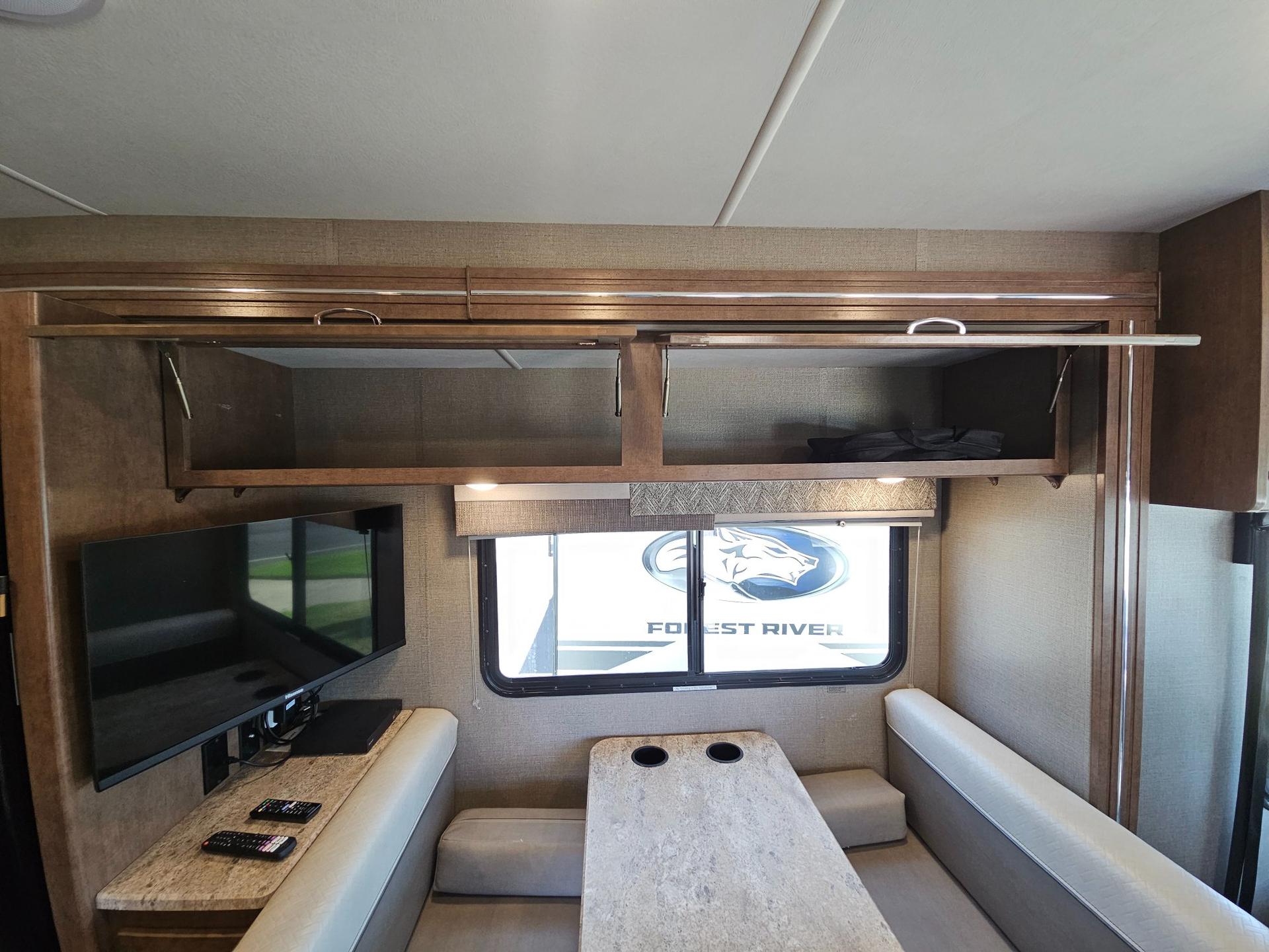 2020 Winnebago 2020 Winnebago Intent - thumbnail 10