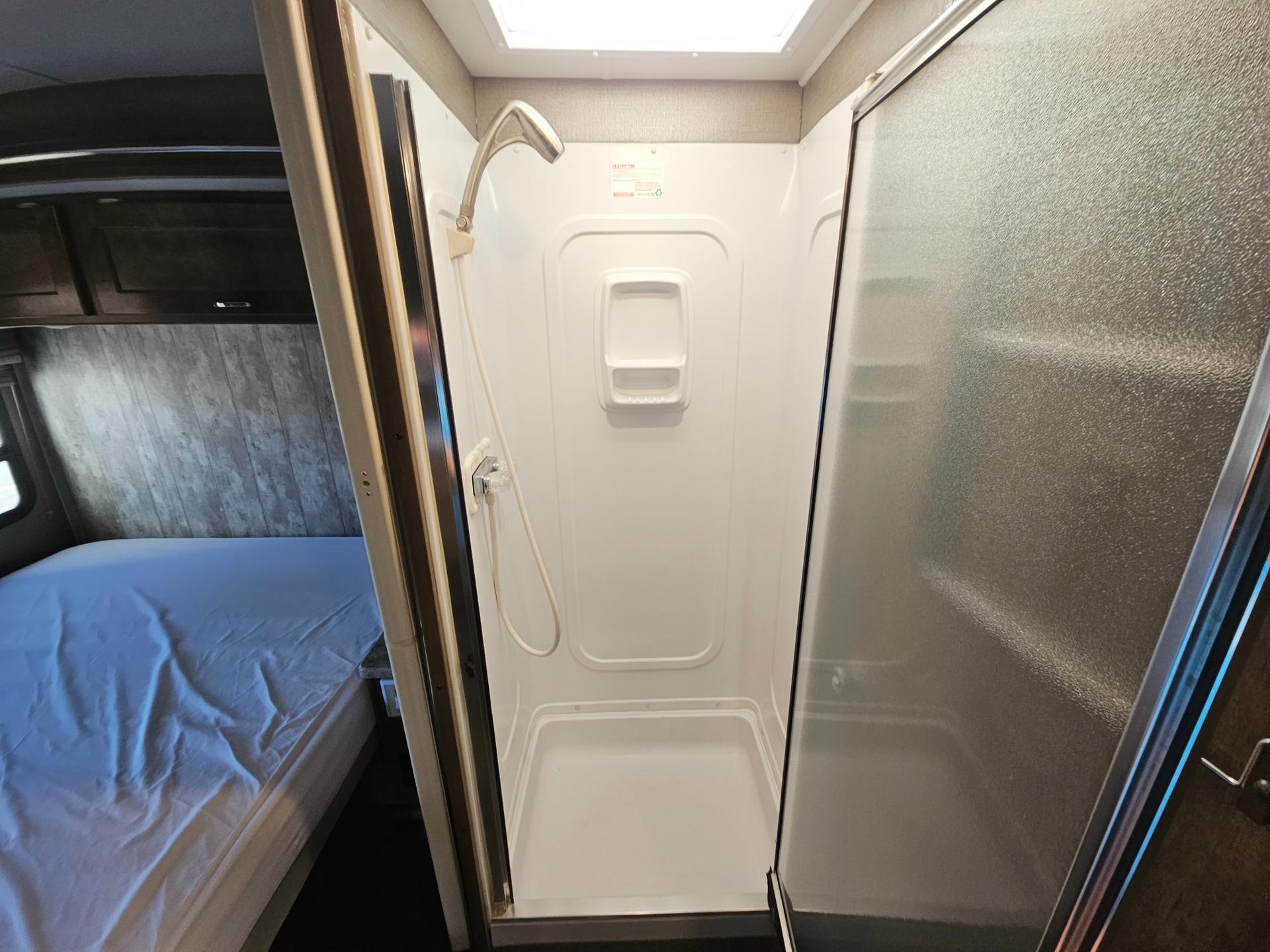 2020 Winnebago 2020 Winnebago Intent - thumbnail 23