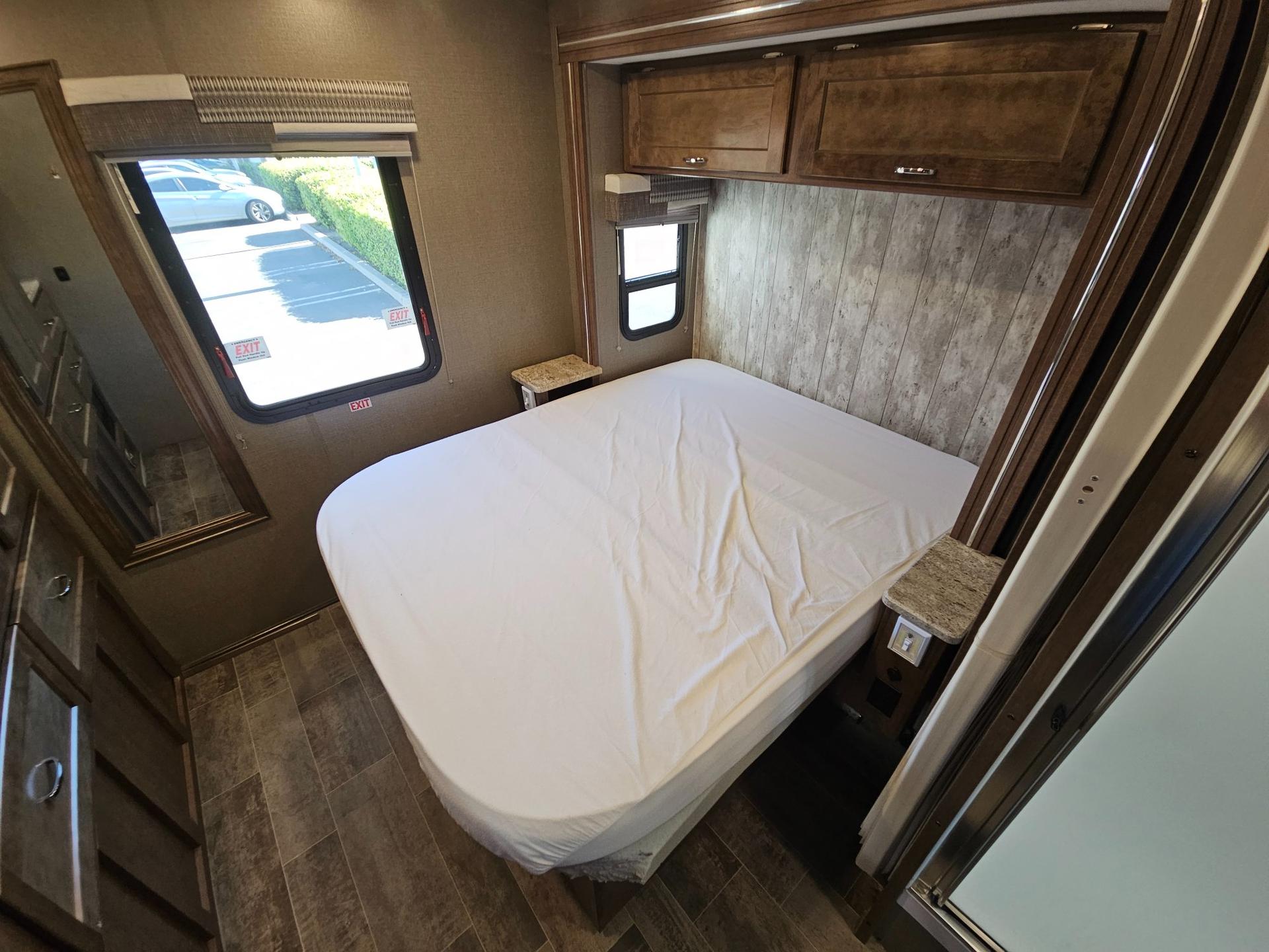 2020 Winnebago 2020 Winnebago Intent - thumbnail 24