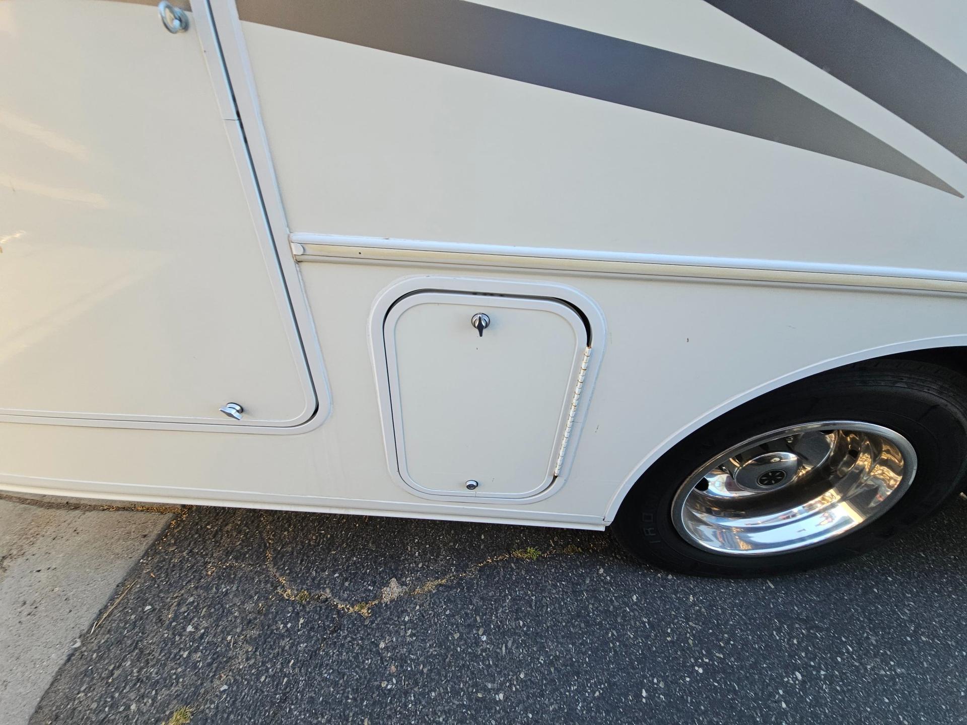 2020 Winnebago 2020 Winnebago Intent - thumbnail 44
