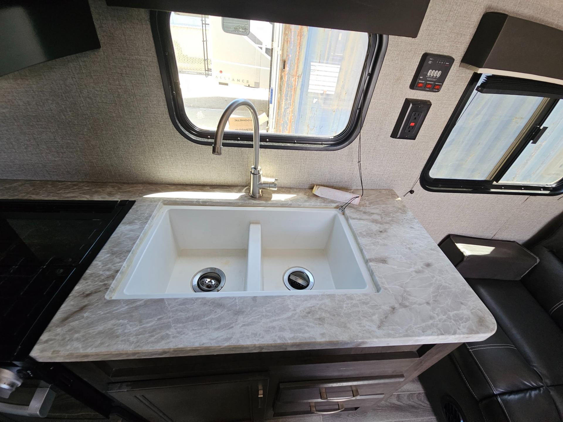 2021 Jayco 2021 Jayco Jay Flight SLX Baja - thumbnail 25