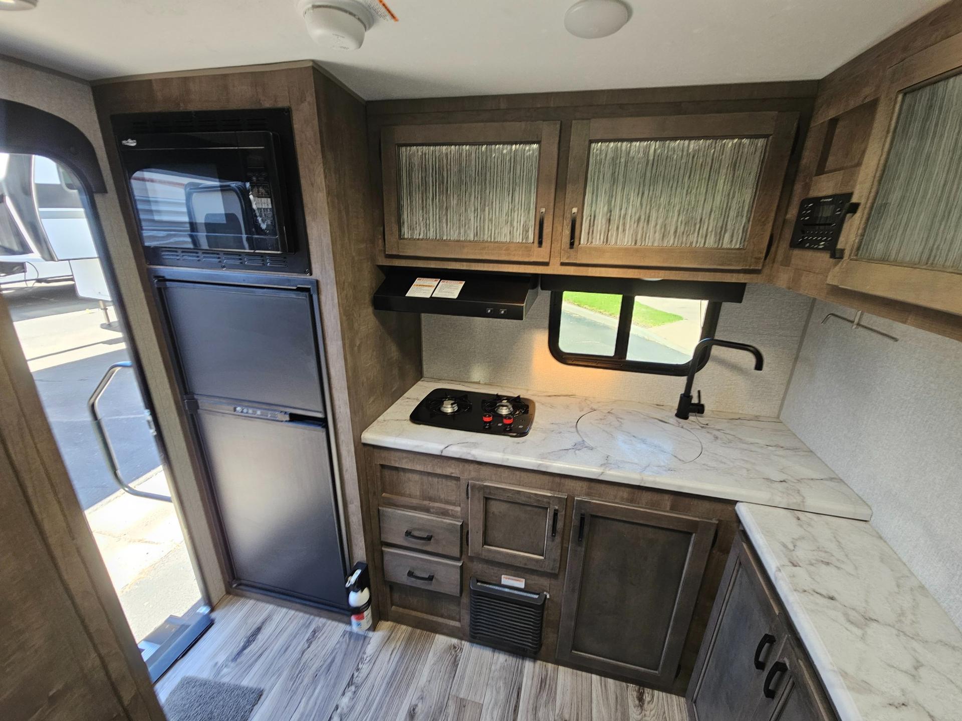 2022 Venture RV 2022 Venture RV Sonic Lite - thumbnail 7
