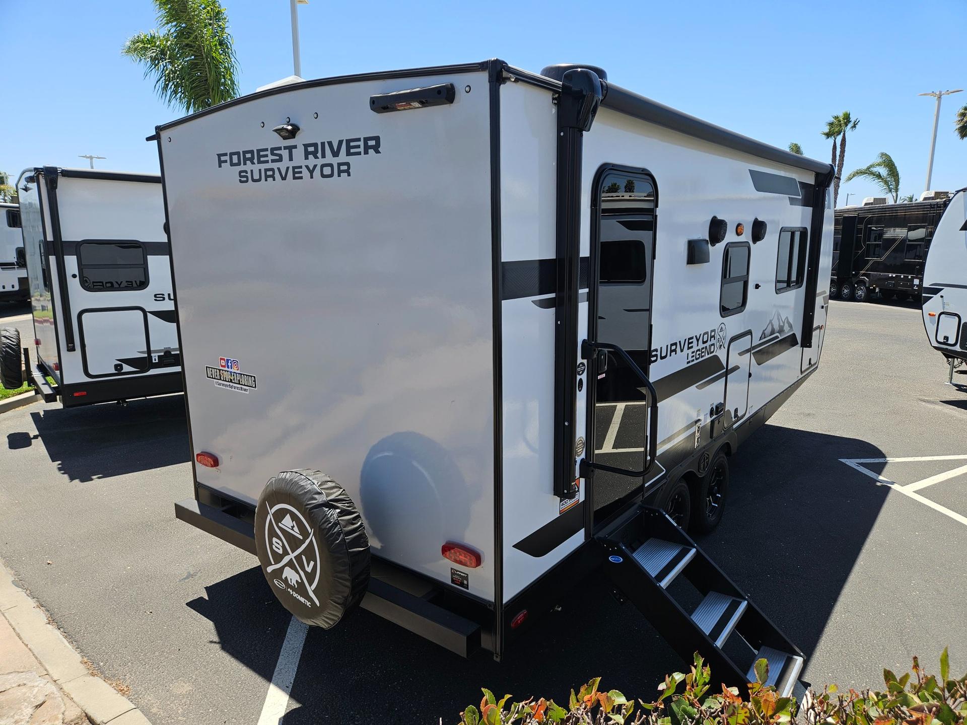 2027 Forest River RV 2027 Forest River RV Surveyor Legend - thumbnail 3