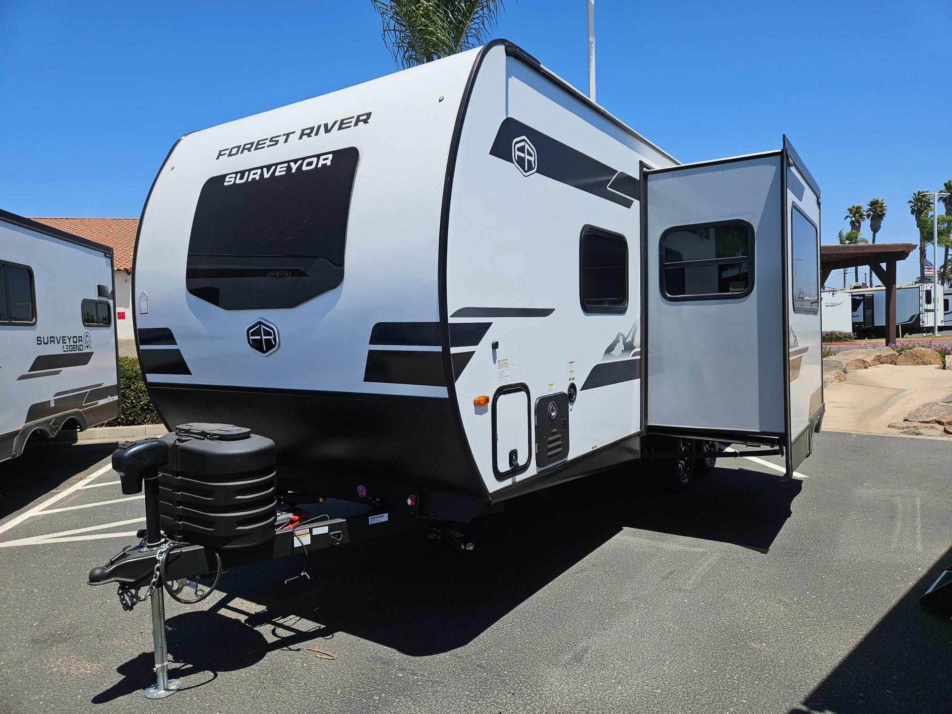 2027 Forest River RV 2027 Forest River RV Surveyor Legend - thumbnail 5