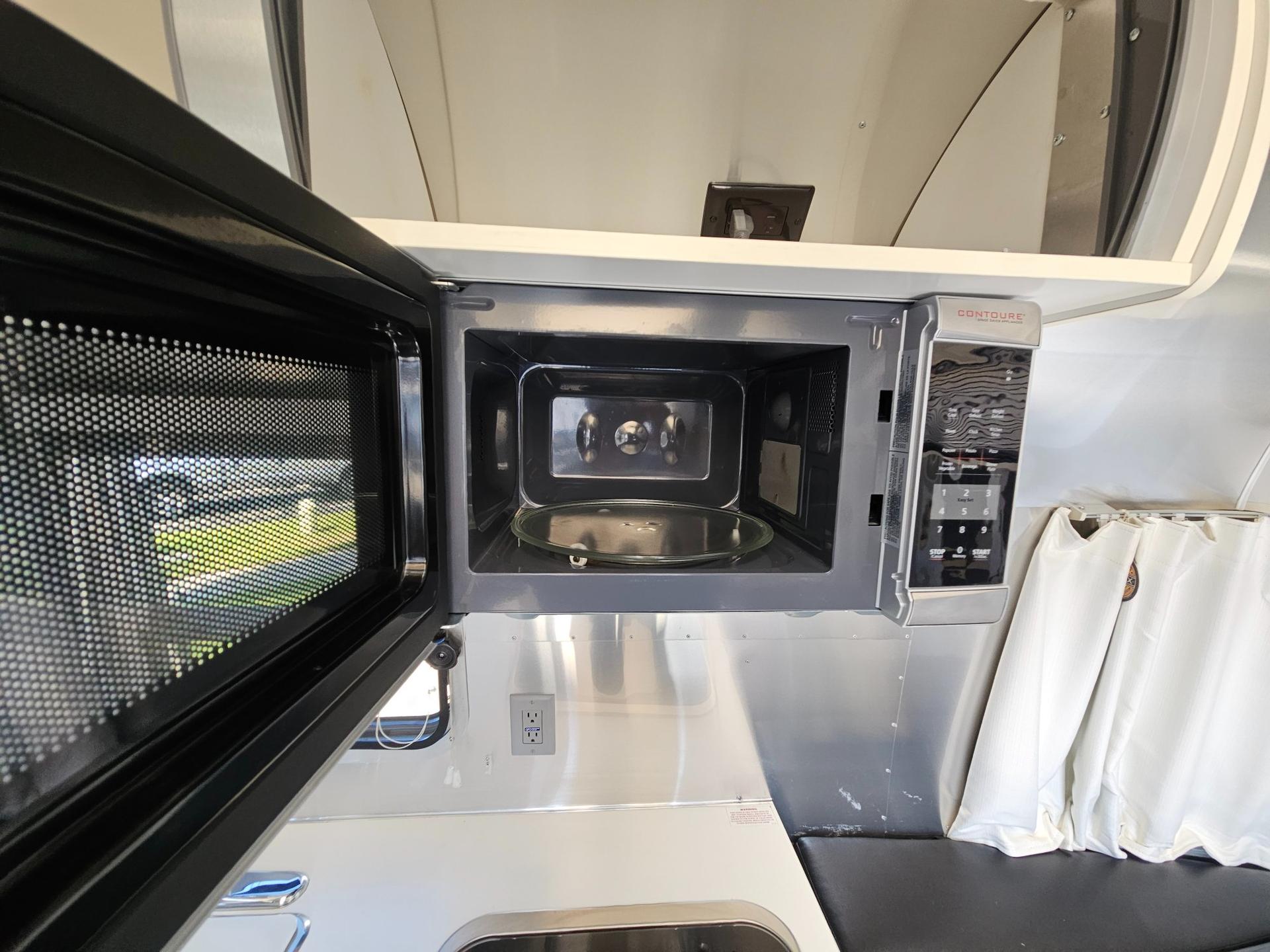 2020 Airstream 2020 Airstream Flying Cloud - thumbnail 46