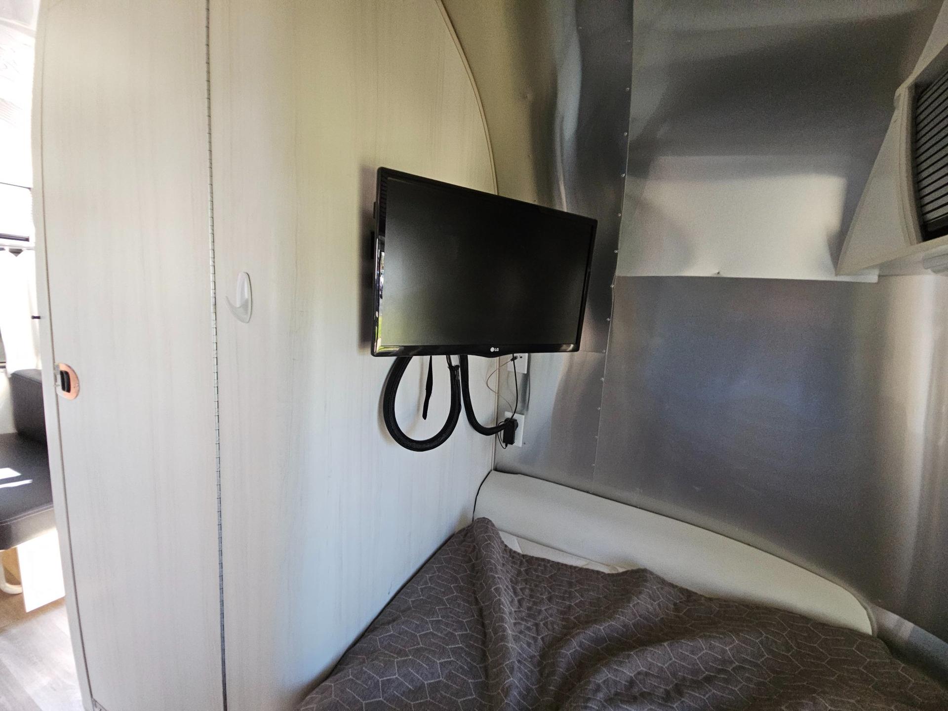 2020 Airstream 2020 Airstream Flying Cloud - thumbnail 55