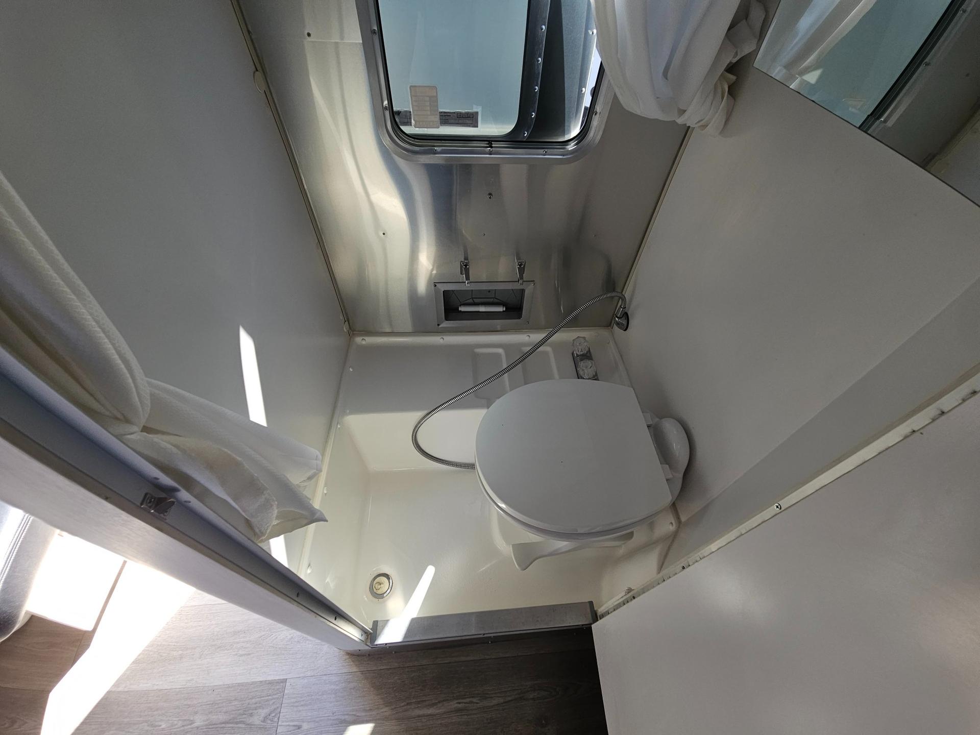 2020 Airstream 2020 Airstream Flying Cloud - thumbnail 57