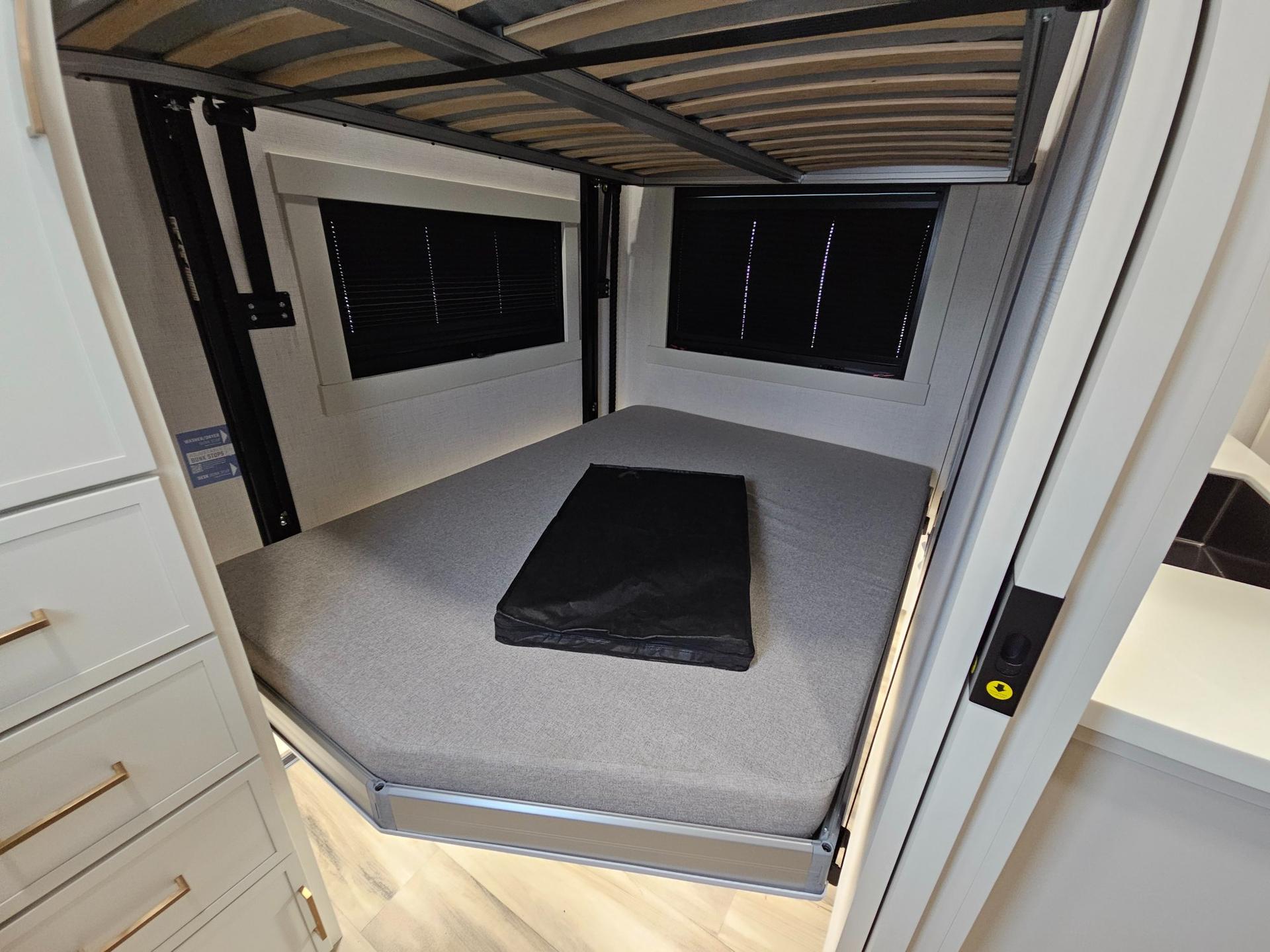 2027 Brinkley RV 2027 Brinkley RV Model Z - thumbnail 13