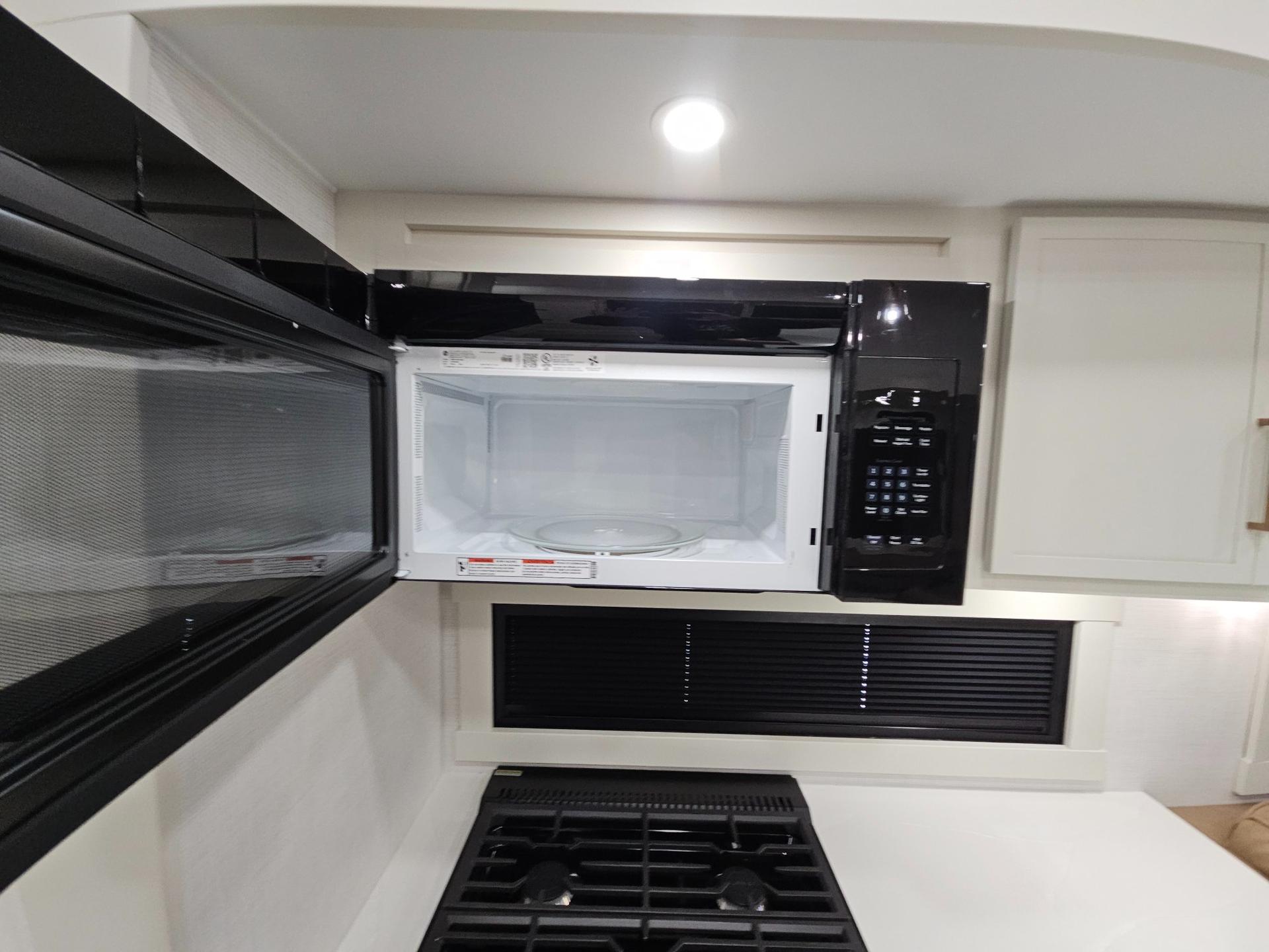 2027 Brinkley RV 2027 Brinkley RV Model Z - thumbnail 20