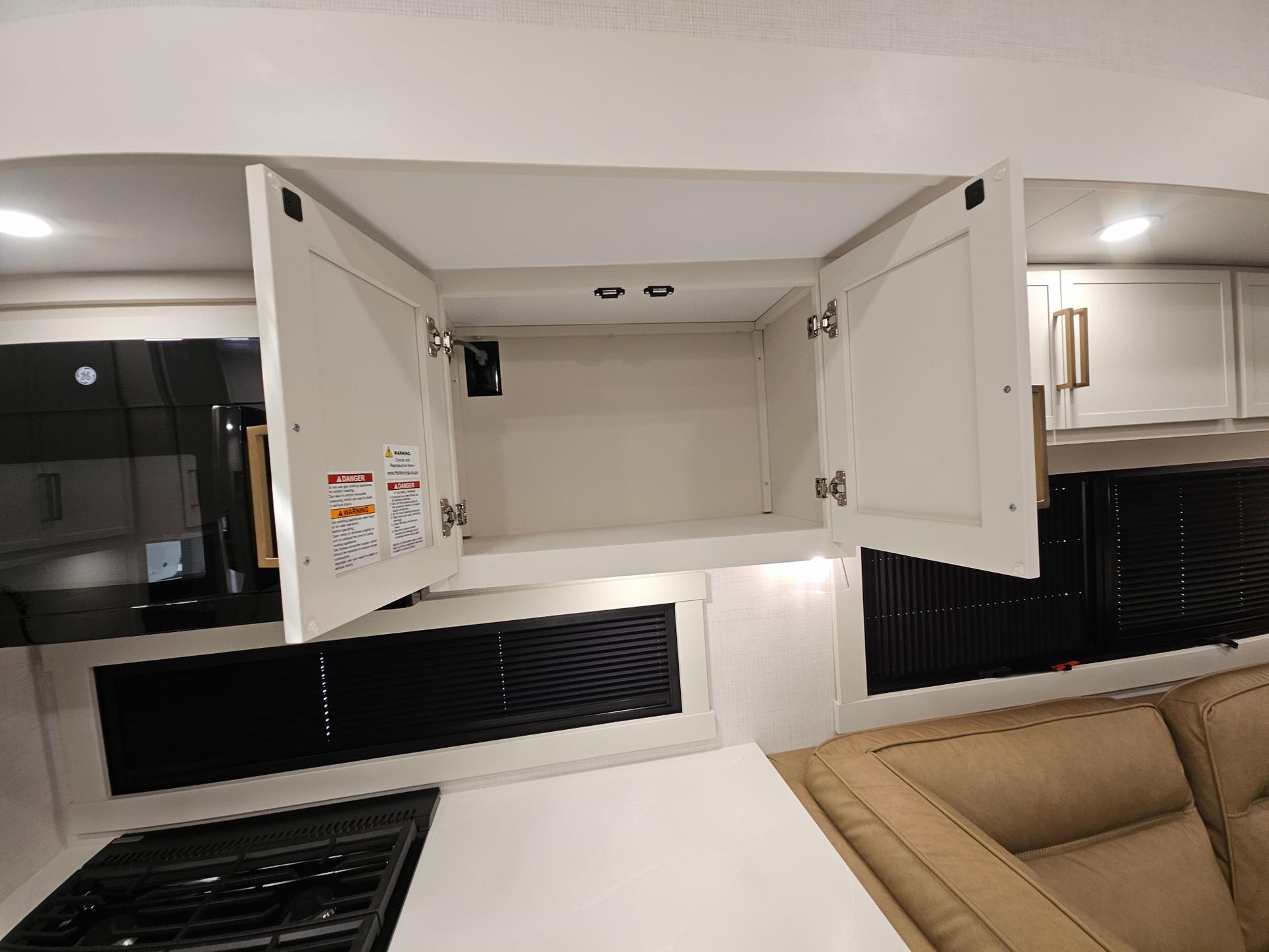 2027 Brinkley RV 2027 Brinkley RV Model Z - thumbnail 21