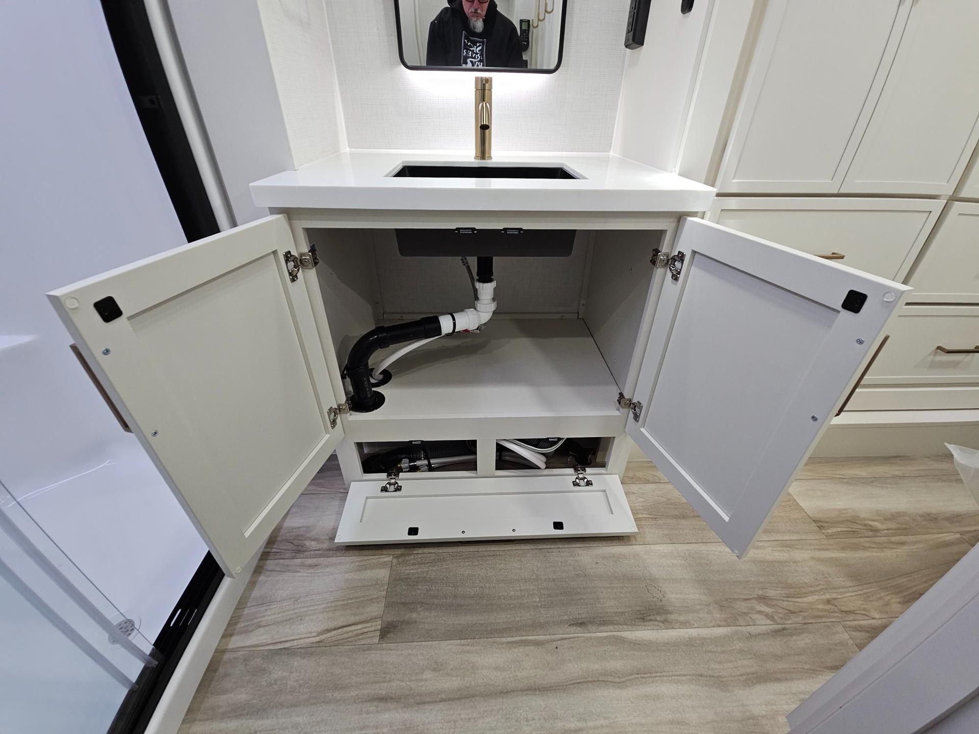 2027 Brinkley RV 2027 Brinkley RV Model Z - thumbnail 37
