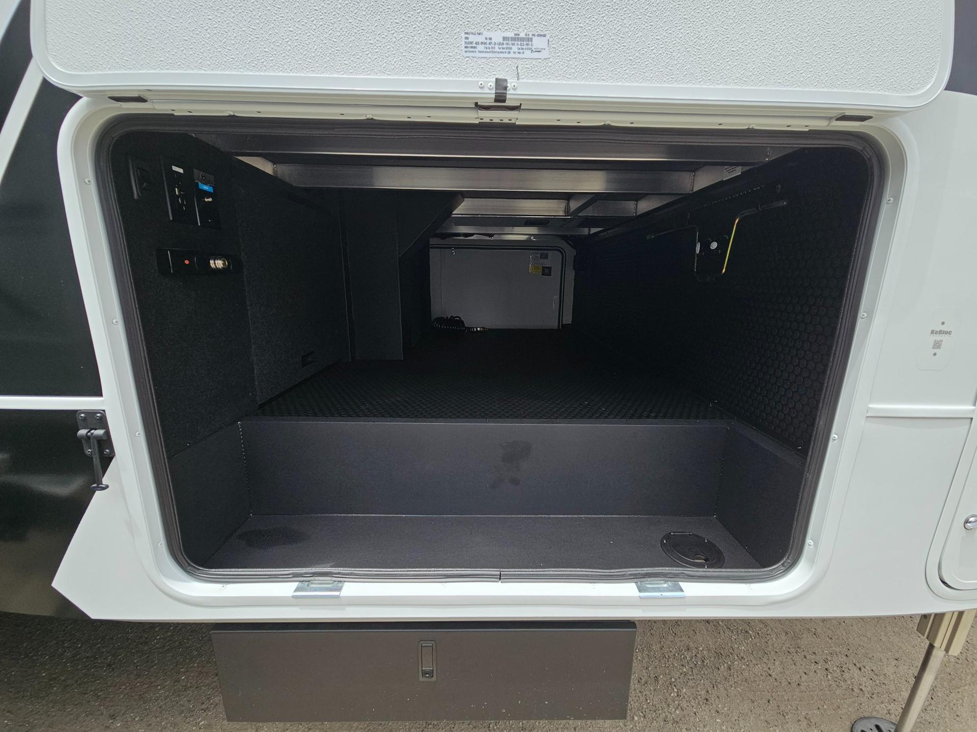 2027 Brinkley RV 2027 Brinkley RV Model Z - thumbnail 50