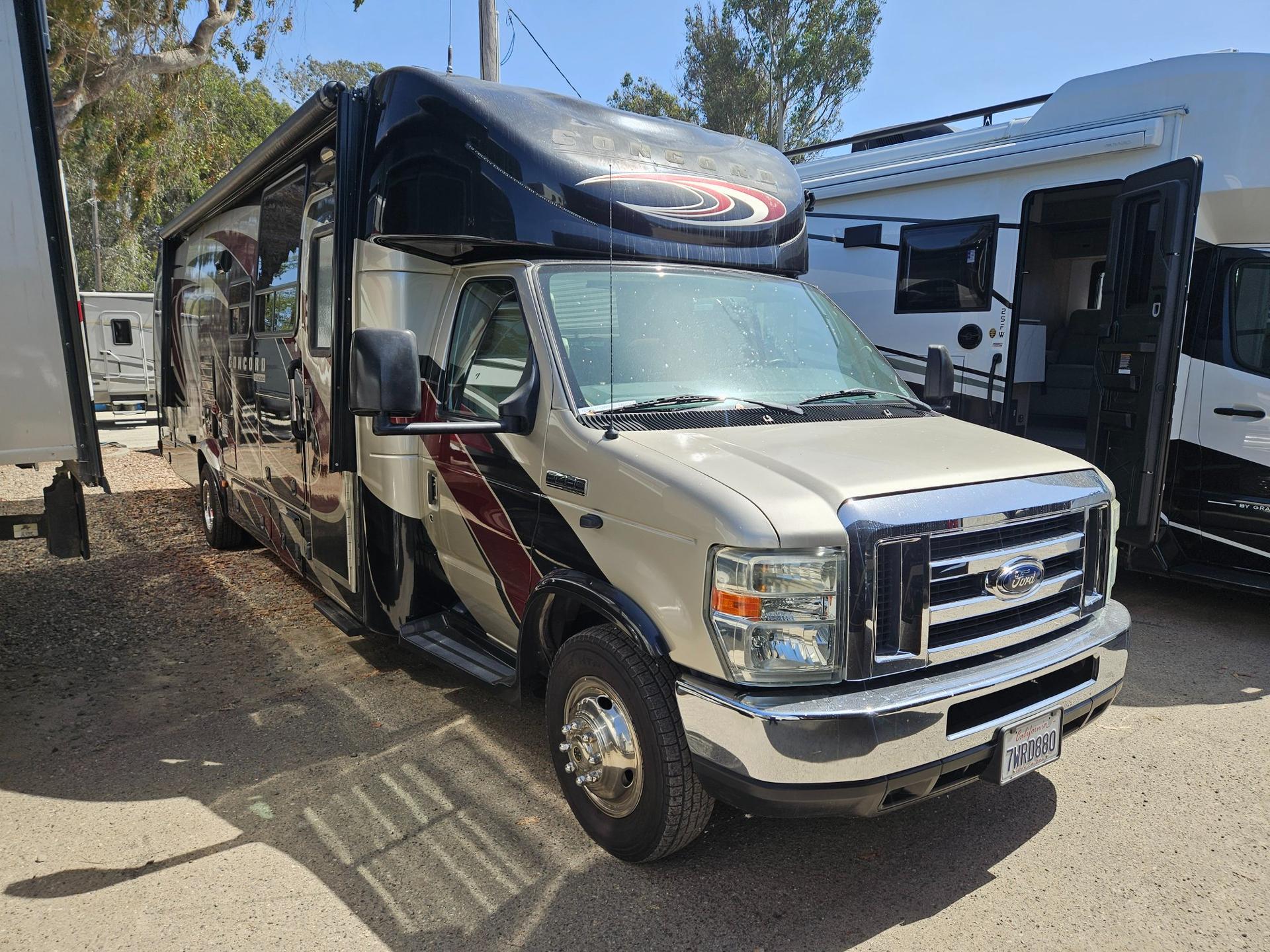 2017 Coachmen Concord 300DS