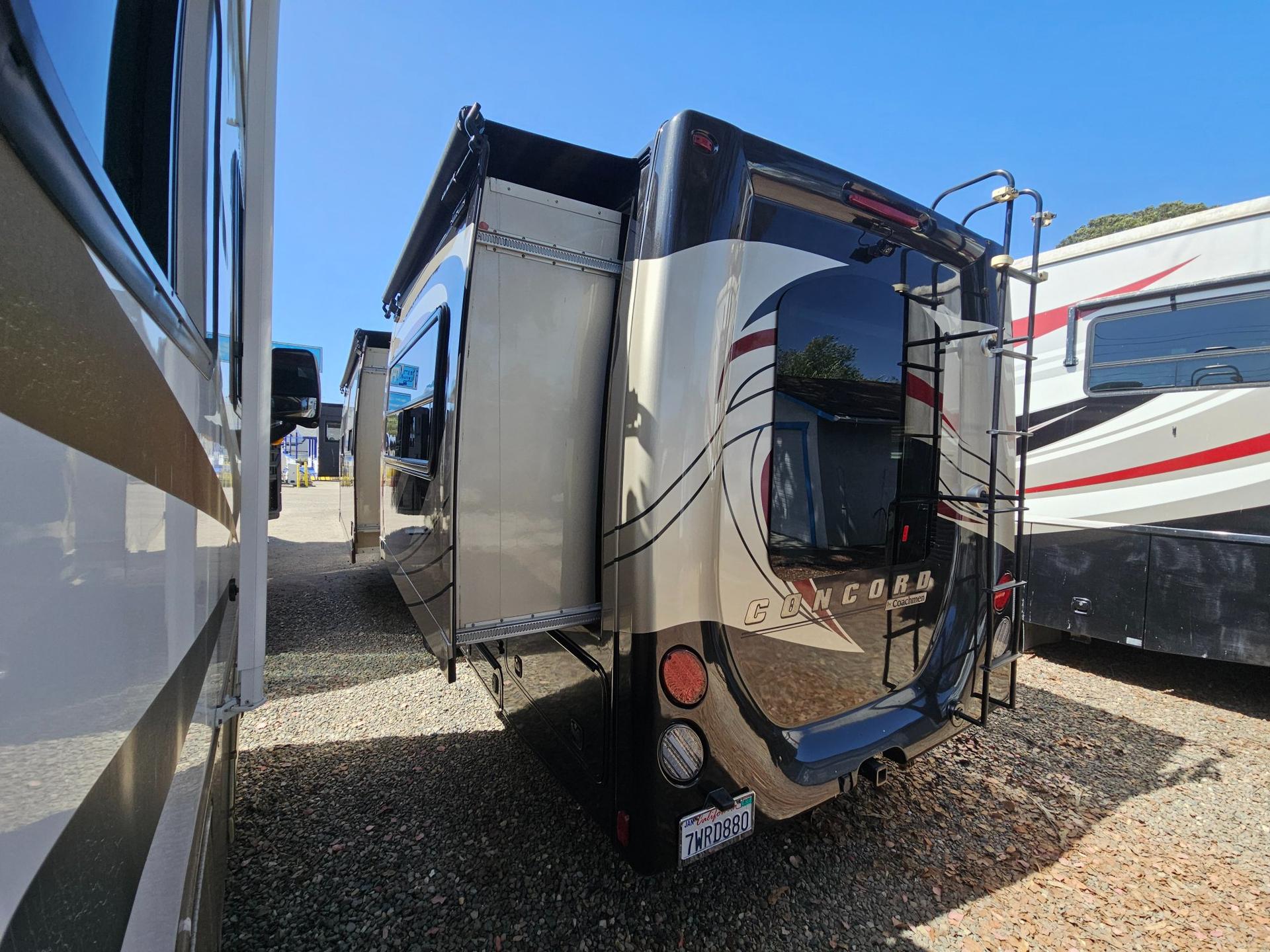 2017 Coachmen 2017 Coachmen Concord - thumbnail 4