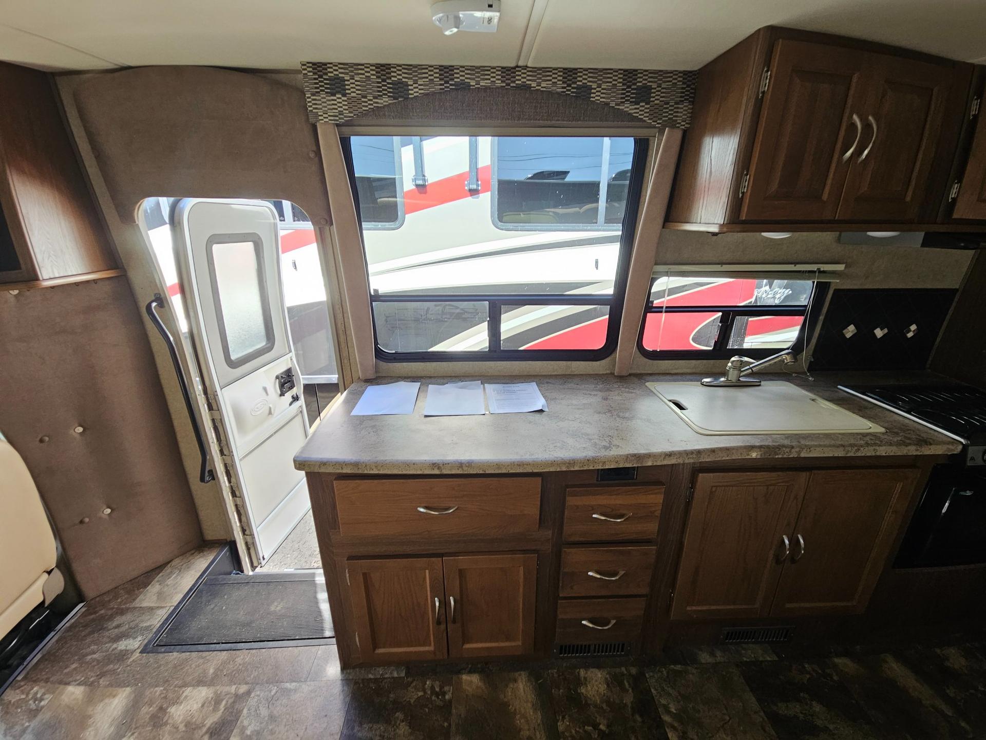 2017 Coachmen 2017 Coachmen Concord - thumbnail 19