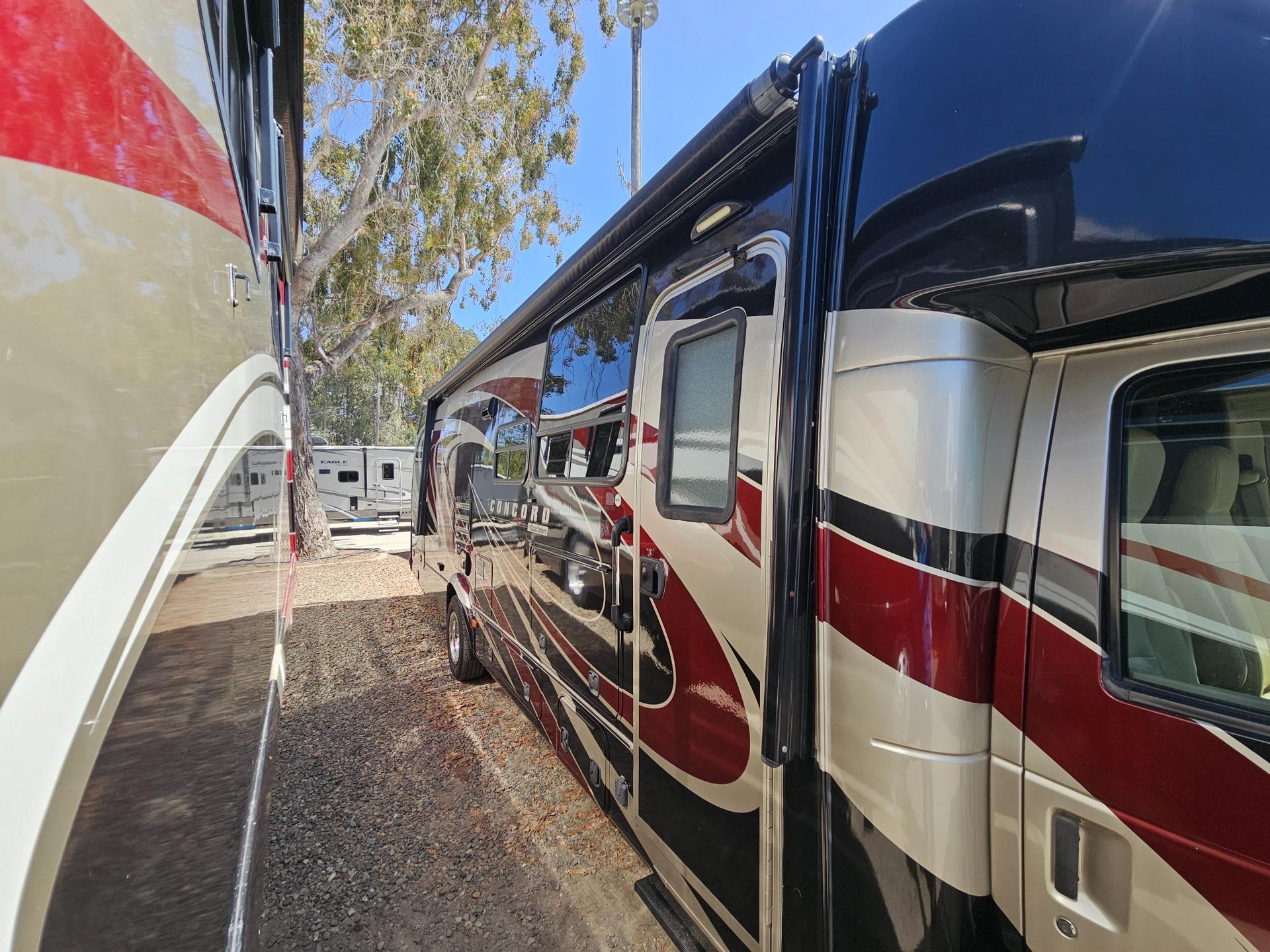 2017 Coachmen 2017 Coachmen Concord - thumbnail 42